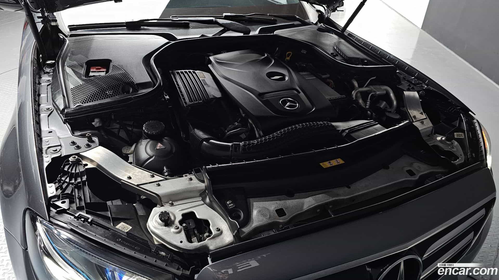E-Class Mercedes-Benz 2017.0-INNER-006