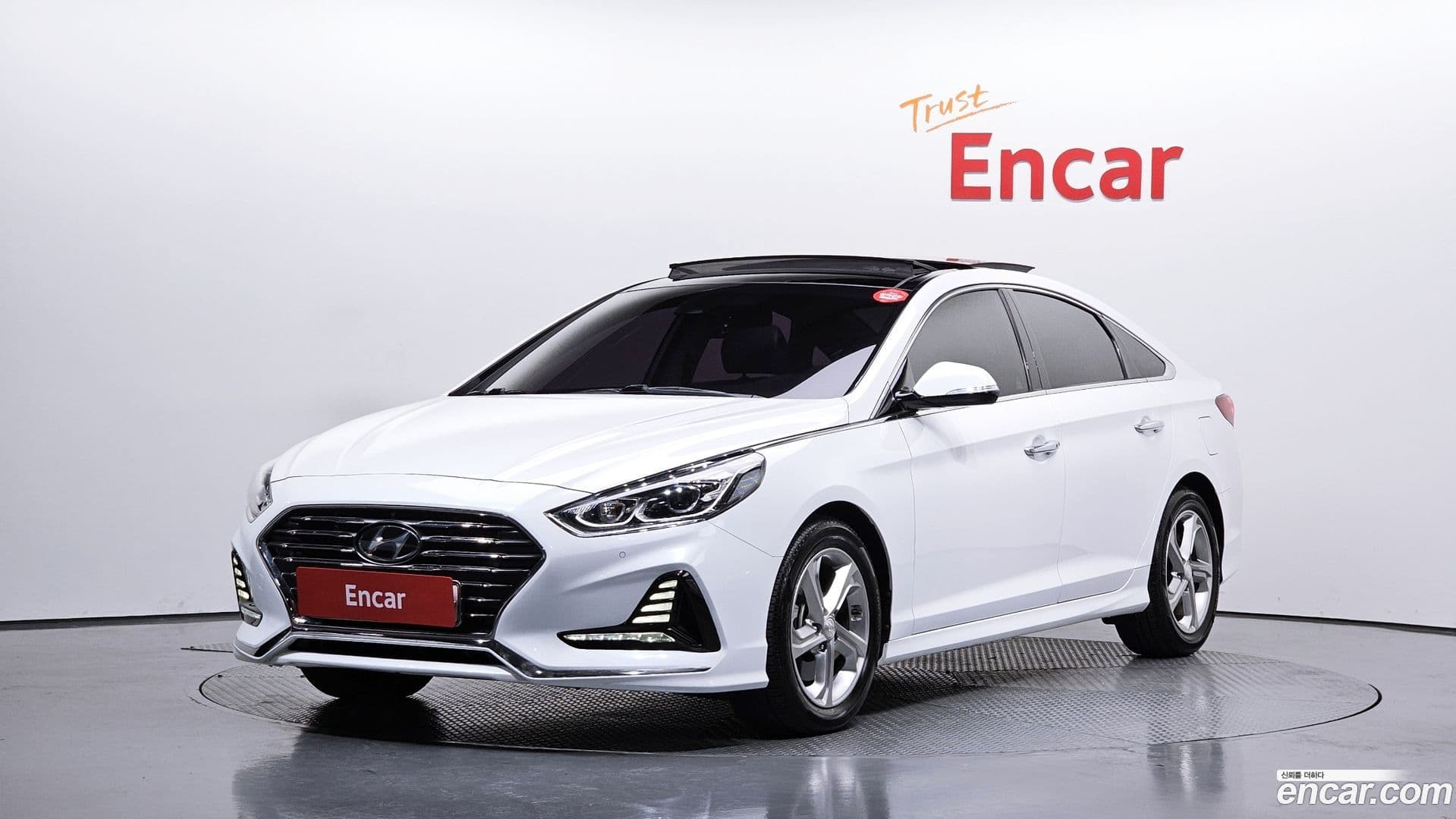 Main__Slider__Photo:Sonata Hyundai 2017.8-0