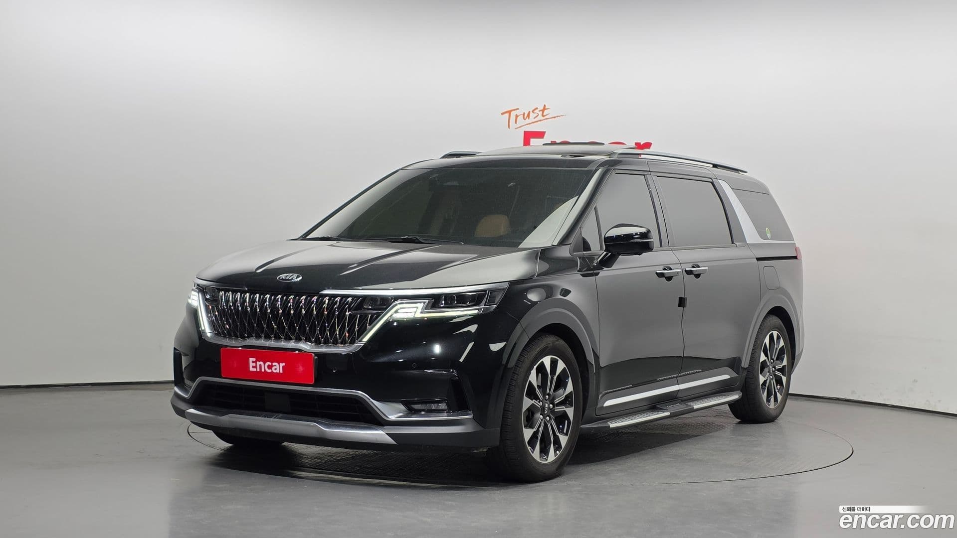 Main__Slider__Photo:Canival Kia 2020.9-0