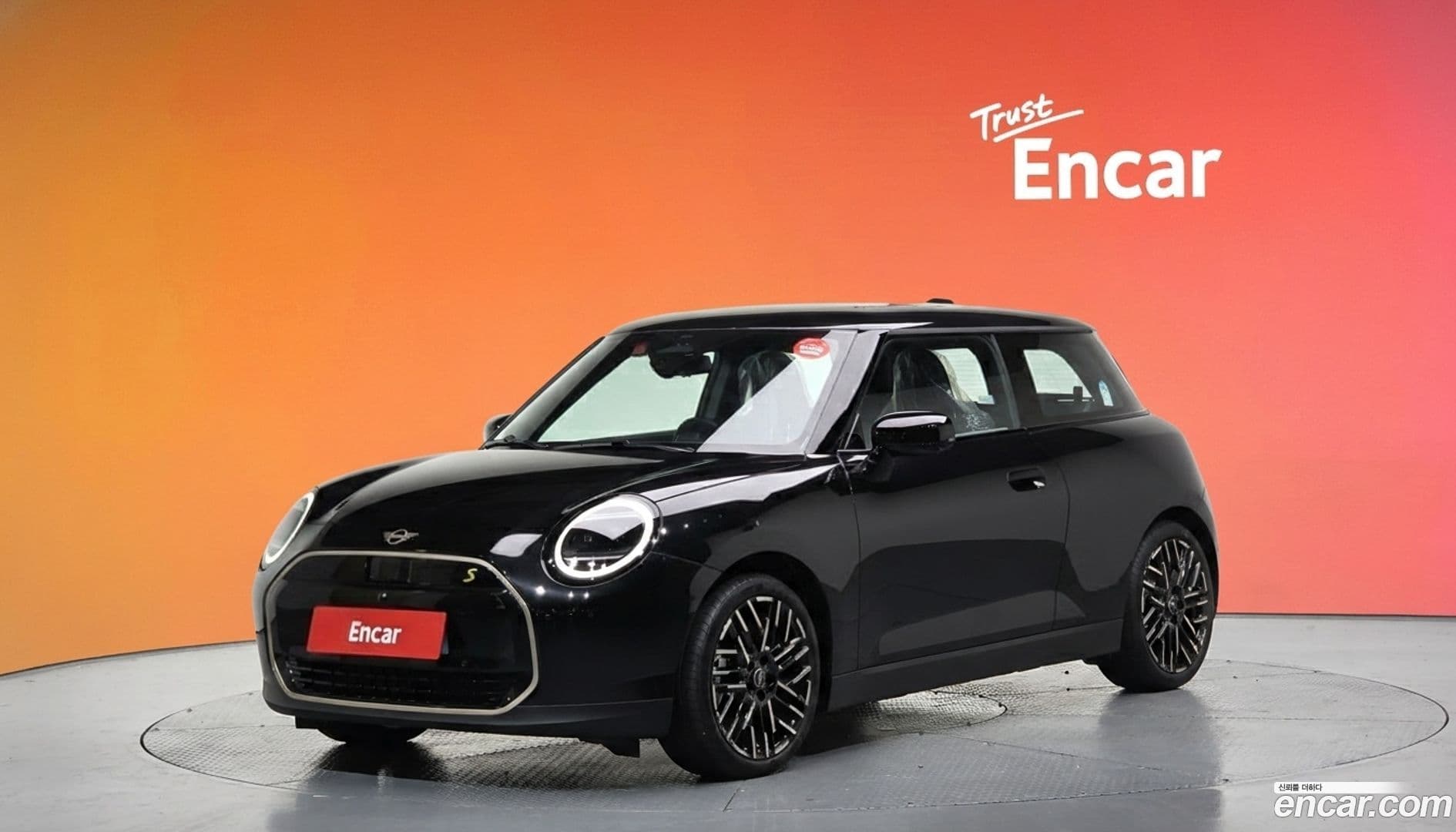 Main__Slider__Photo:Cooper Mini 2024.11-0