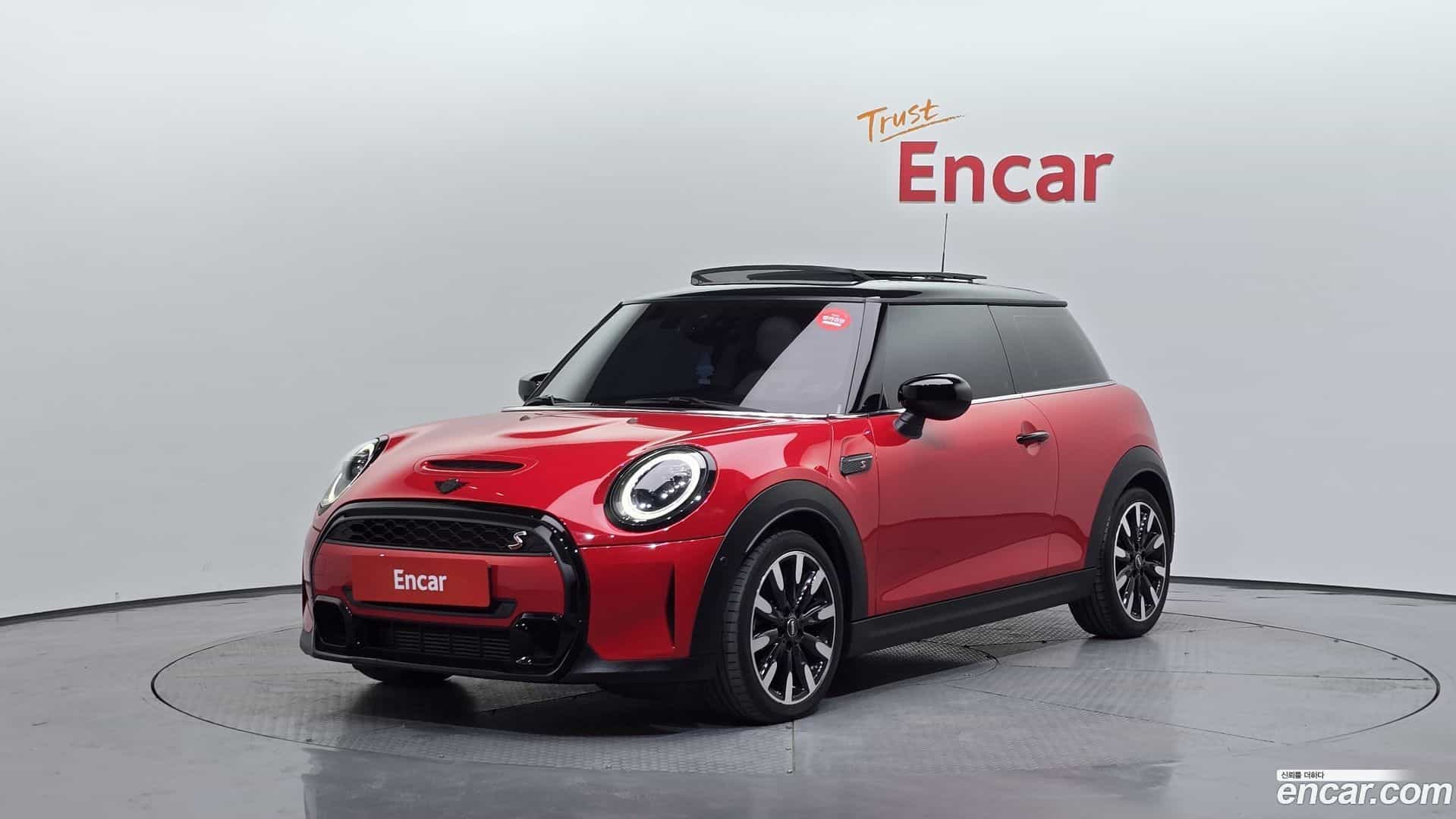 Cooper Mini 2022.10-OUTER-001