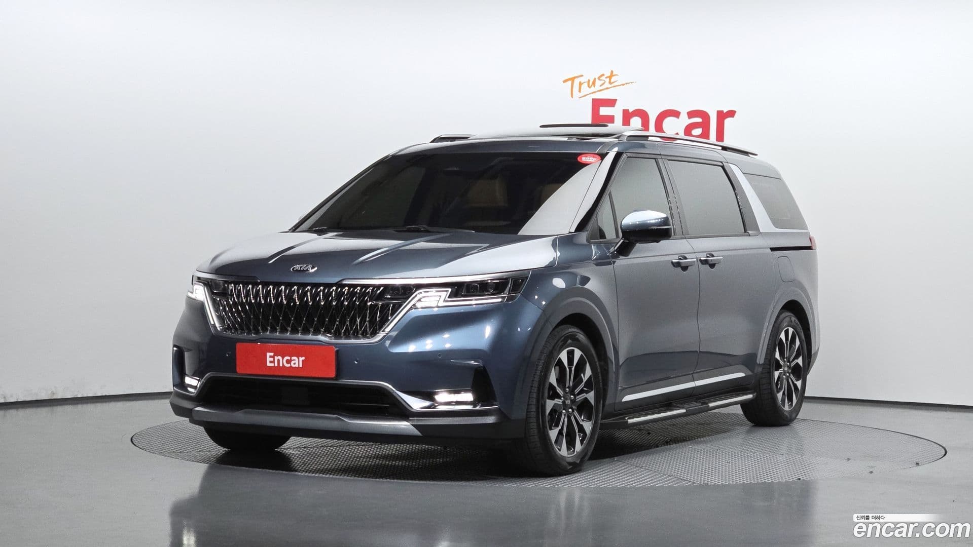Main__Slider__Photo:Canival Kia 2020.11-0