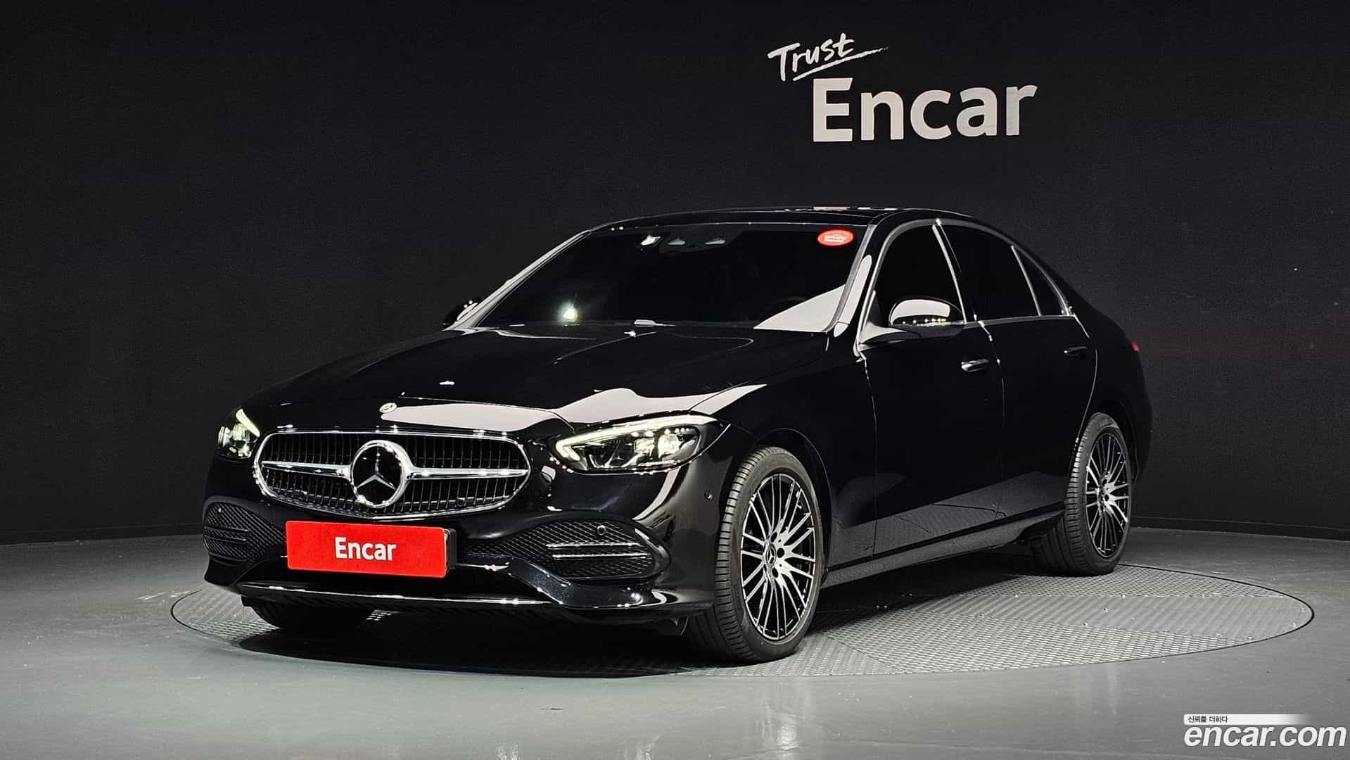 C-Class Mercedes-Benz 2024.7-OUTER-001