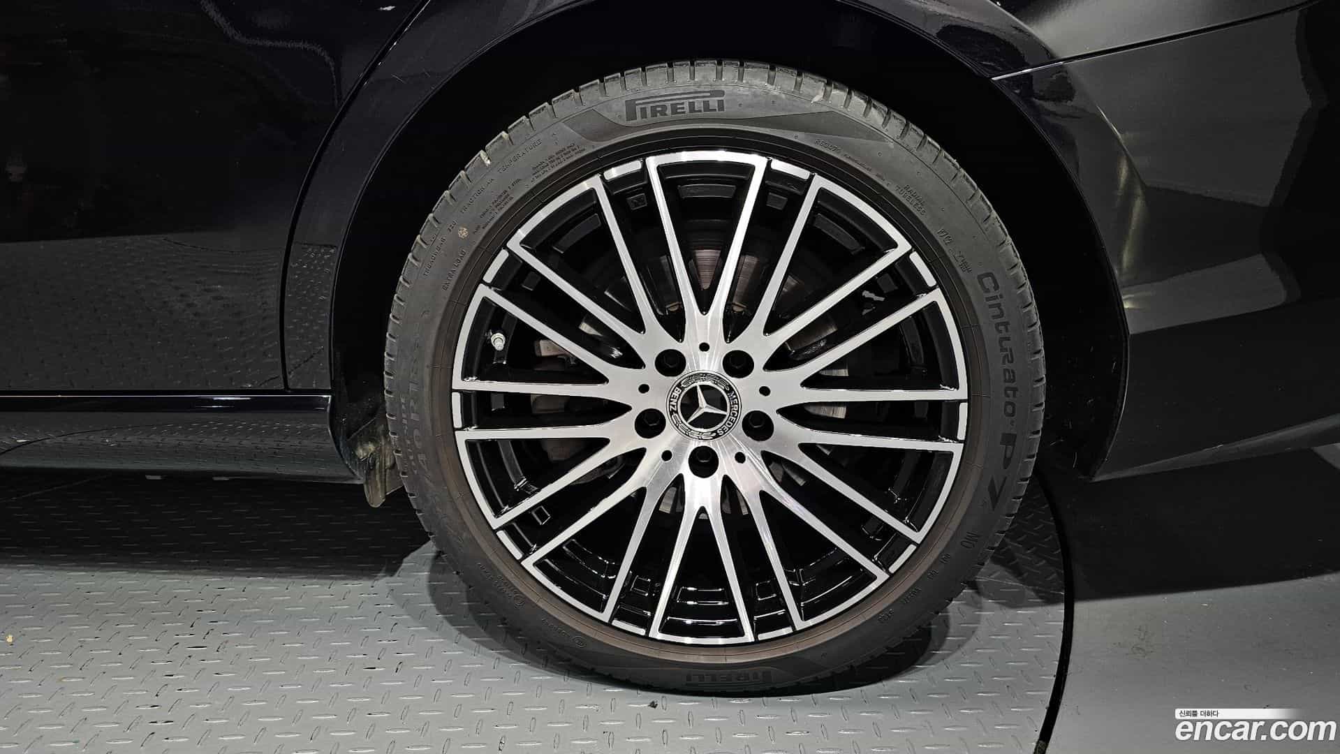 C-Class Mercedes-Benz 2024.7-OUTER-005