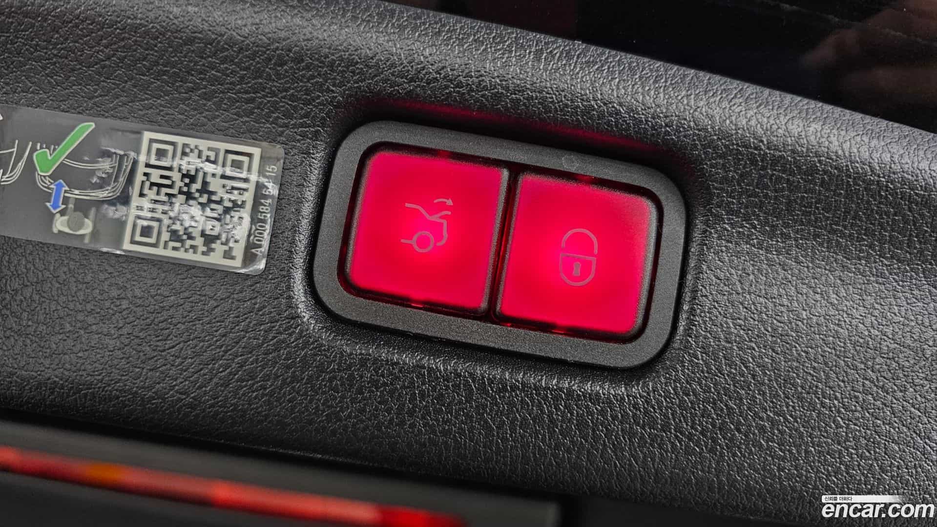 C-Class Mercedes-Benz 2024.7-OPTION-020