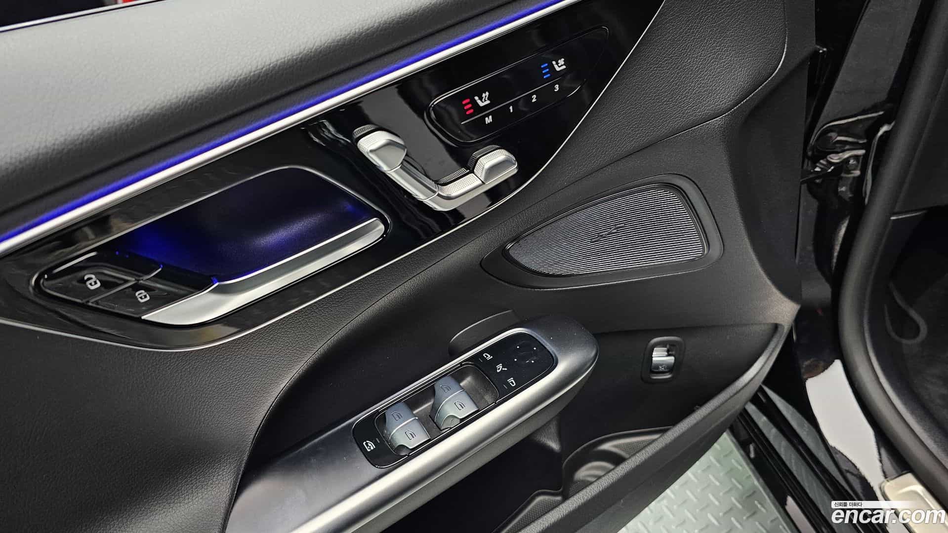 C-Class Mercedes-Benz 2024.7-OPTION-023