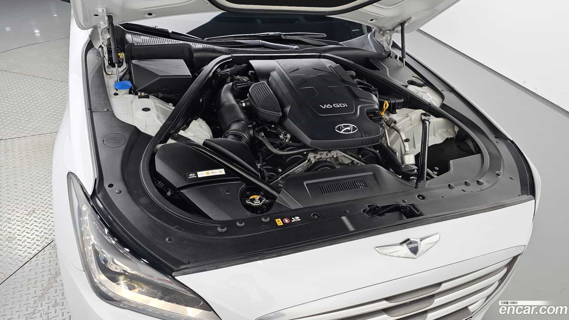 Genesis Hyundai 2015.3-INNER-006
