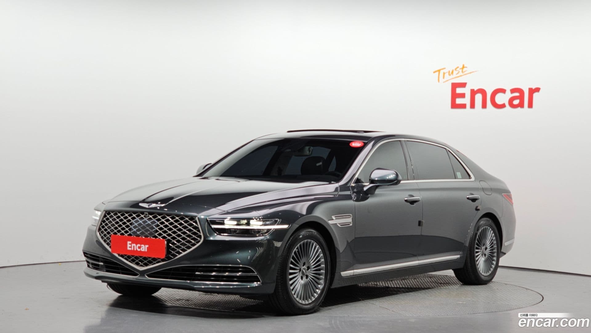 Main__Slider__Photo:G90 Genesis 2019.8-0
