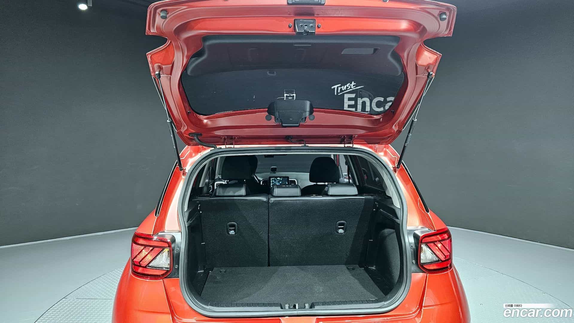 Venue Hyundai 2019.11-OPTION-024