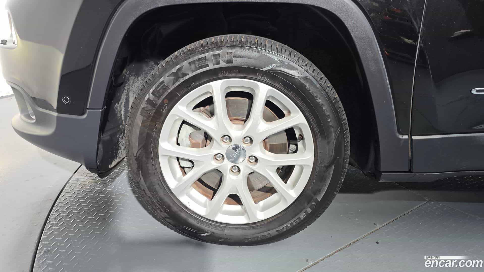 Cherokee Jeep 2017.1-OUTER-005