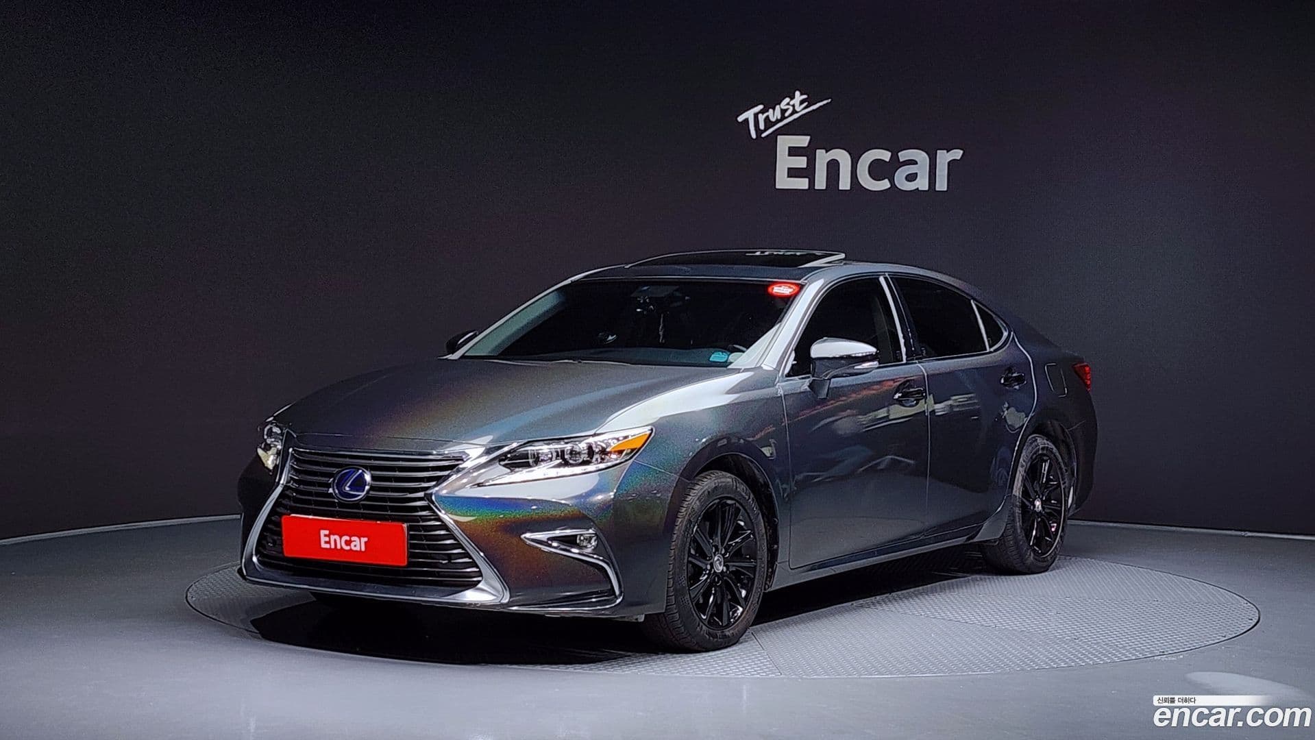Main__Slider__Photo:ES Lexus 2015.8-0