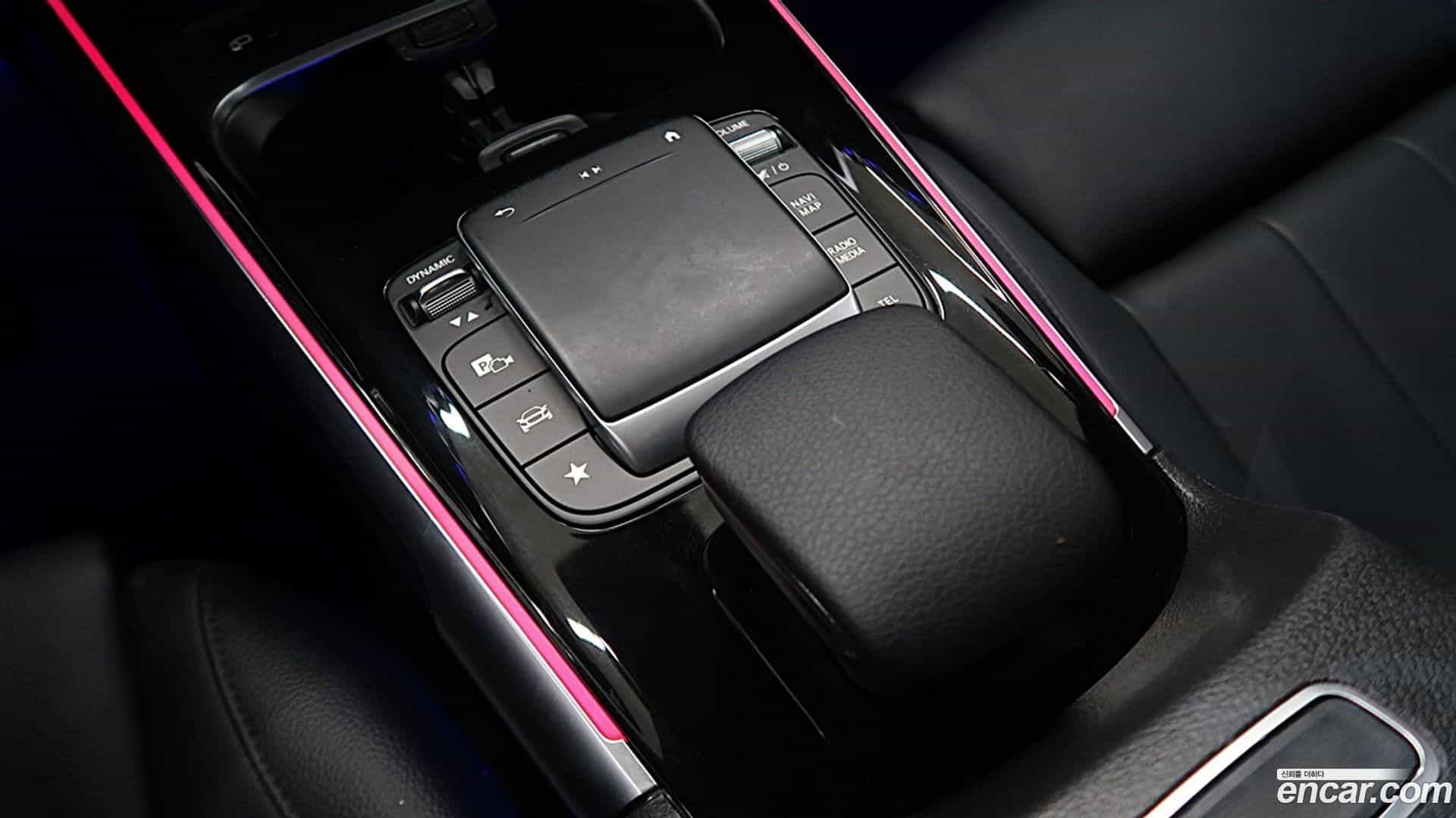 GLB-Class Mercedes-Benz 2021.1-OPTION-022