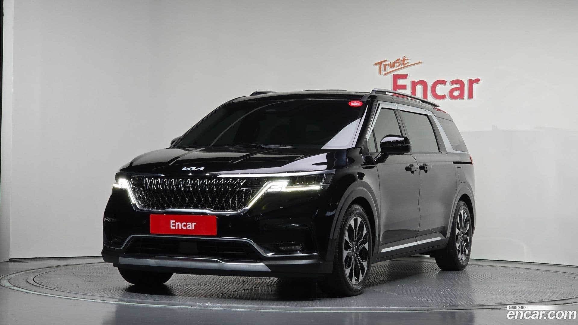 Main__Slider__Photo:Canival Kia 2020.11-0