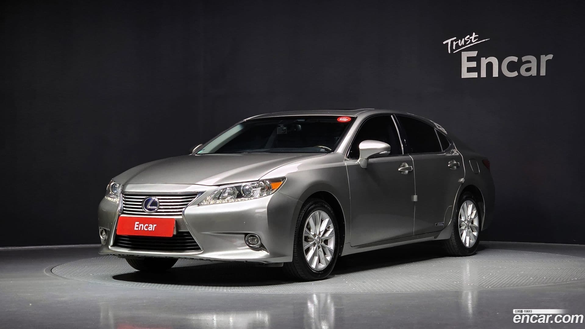 Main__Slider__Photo:ES Lexus 2015.6-0