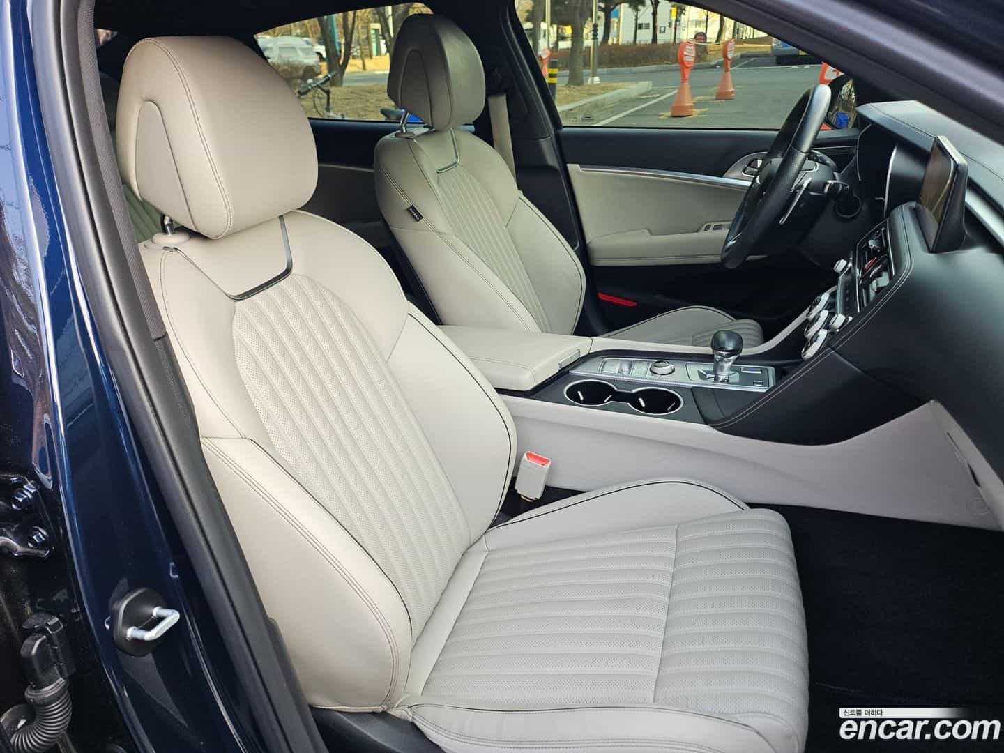 G70 Genesis 2021.0-INNER-009