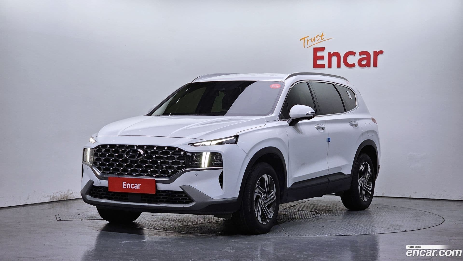 Main__Slider__Photo:Santafe Hyundai 2021.9-0