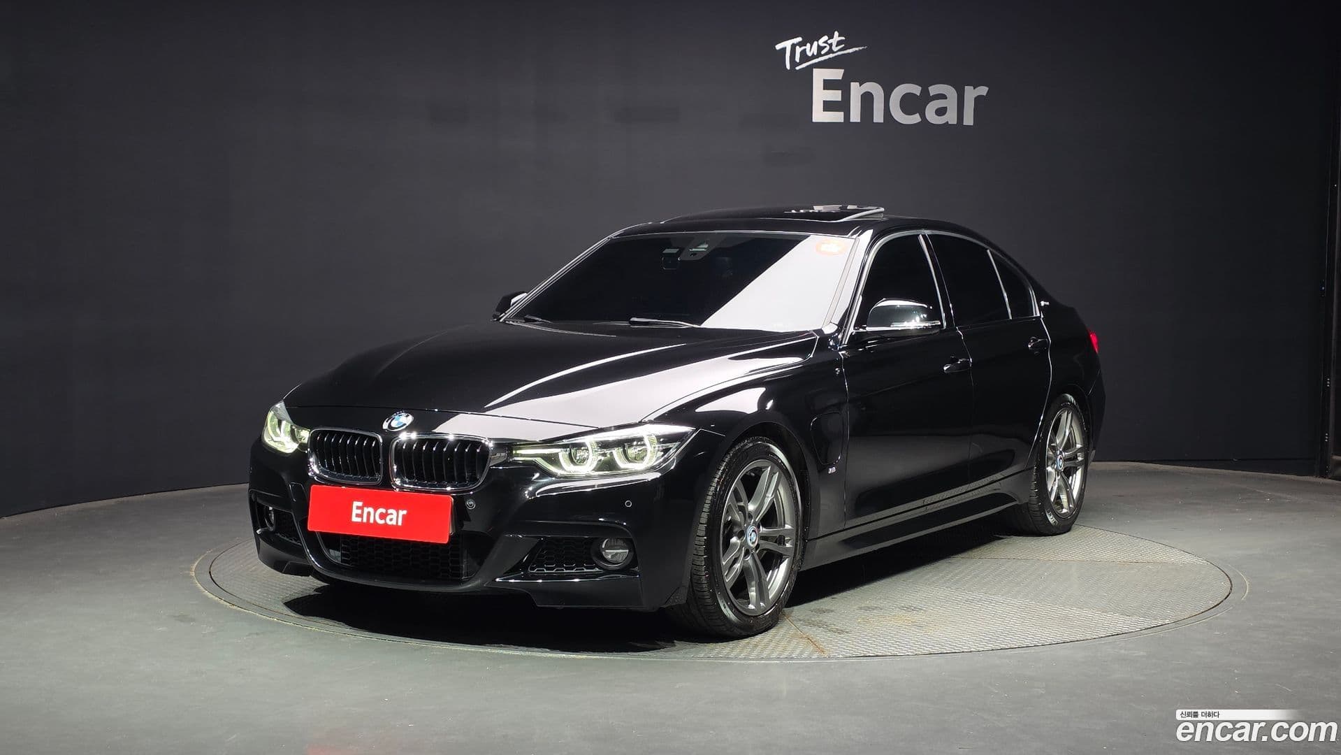 Main__Slider__Photo:3-Series BMW 2018.11-0