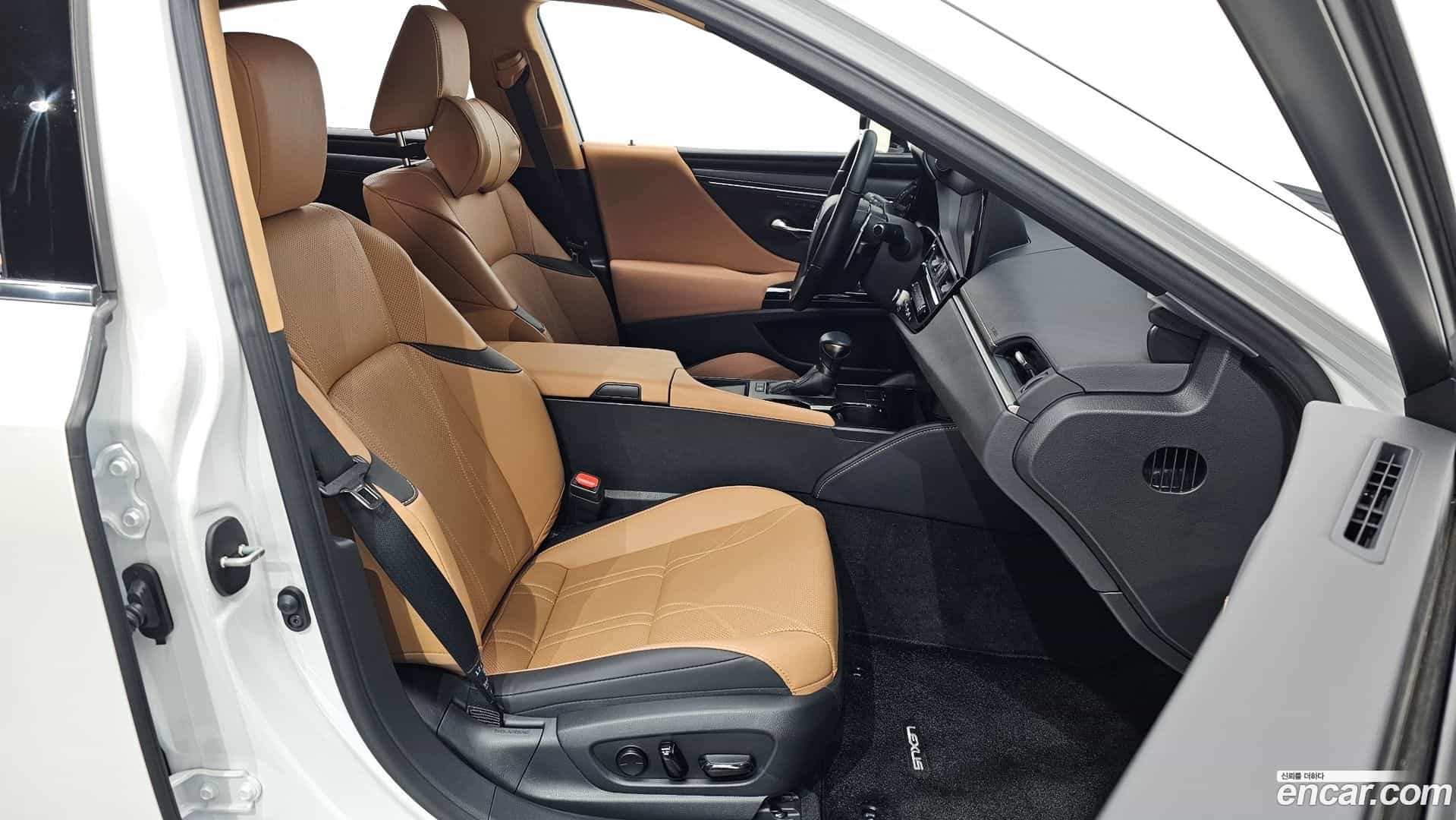 ES Lexus 2023.1-OPTION-016