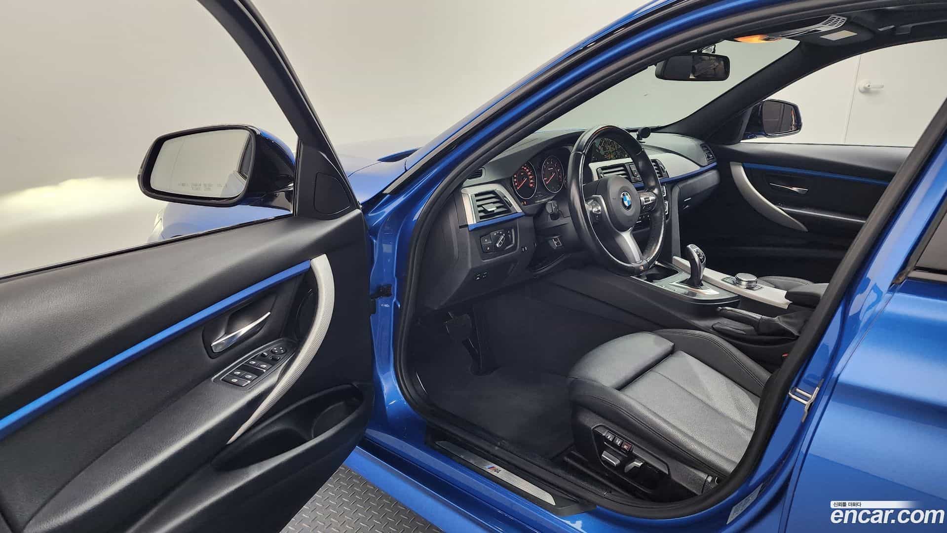 3-Series BMW 2018.2-INNER-010