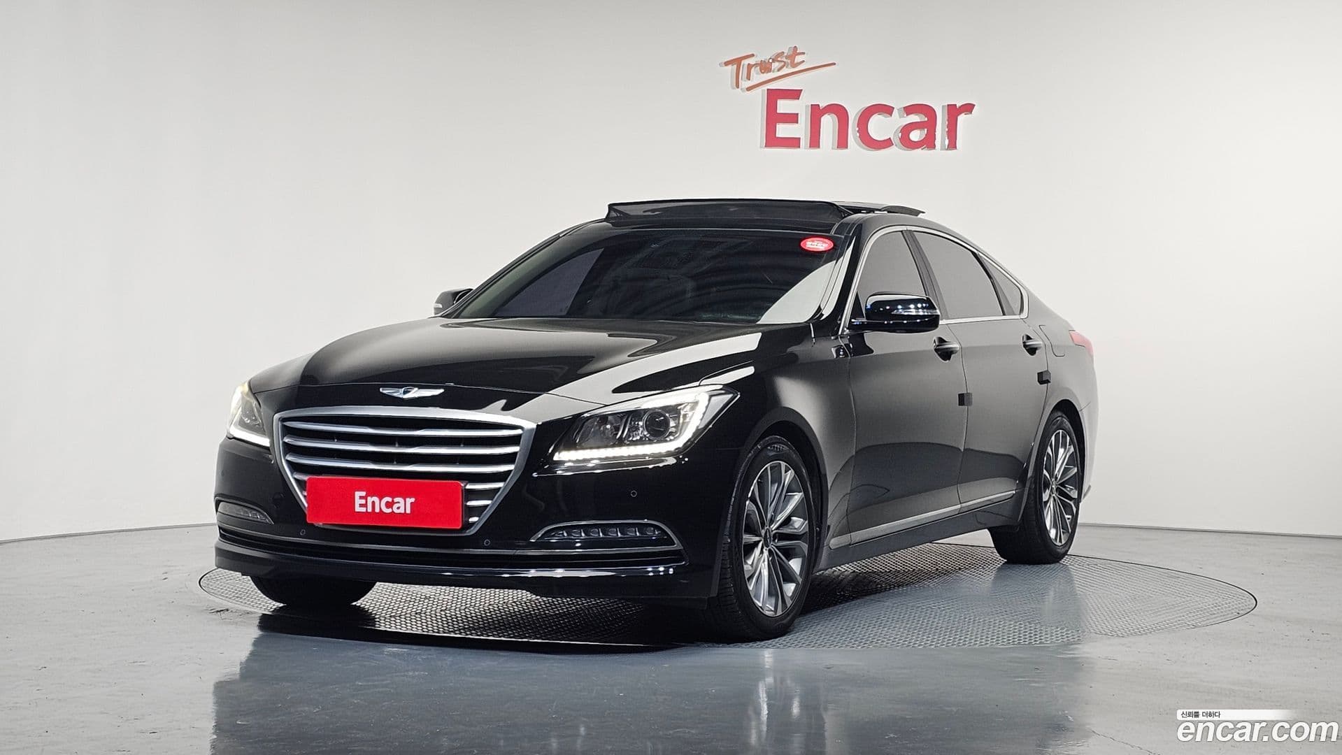 Main__Slider__Photo:Genesis Hyundai 2014.6-0