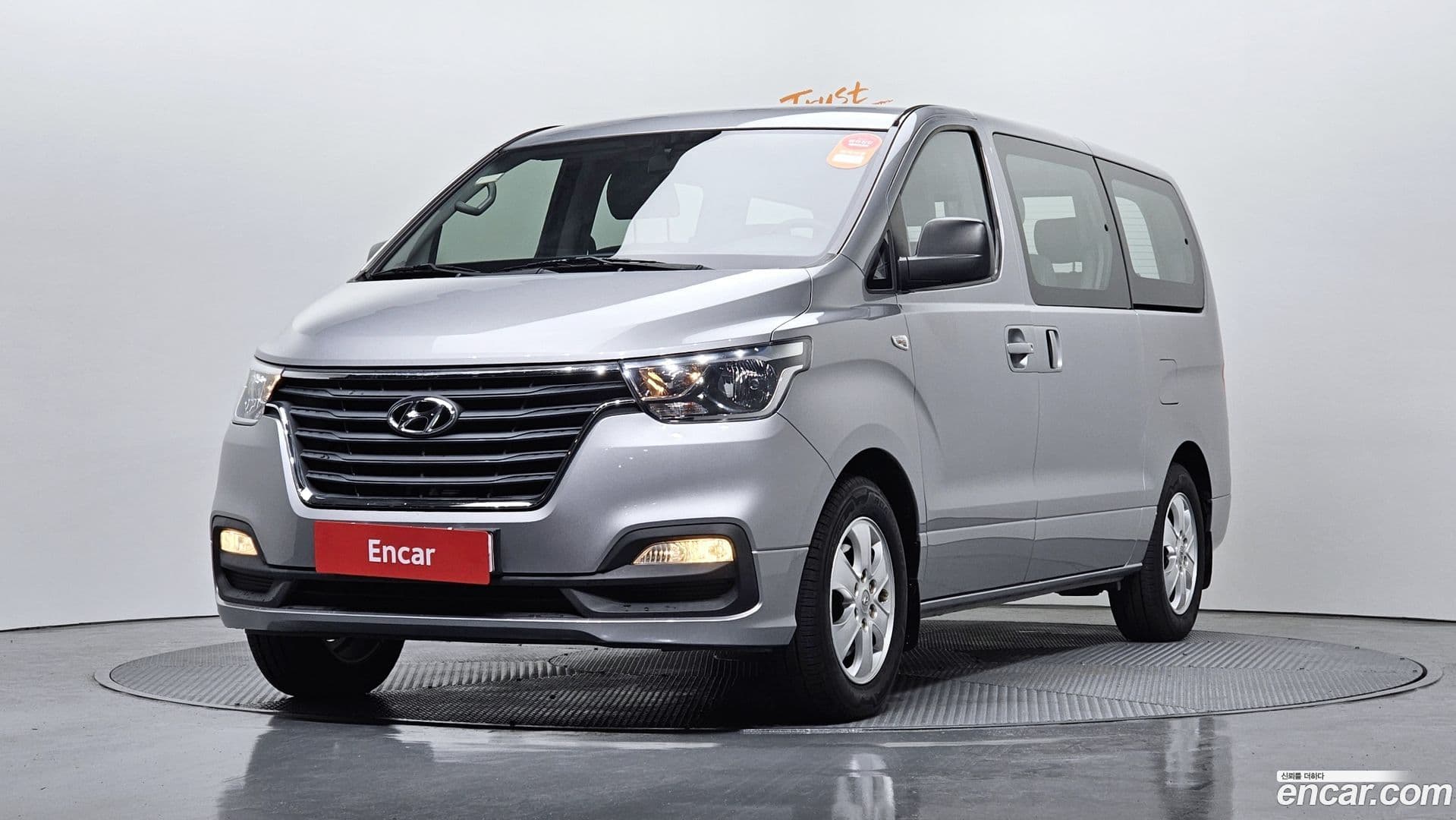 Main__Slider__Photo:Starex Hyundai 2019.4-0