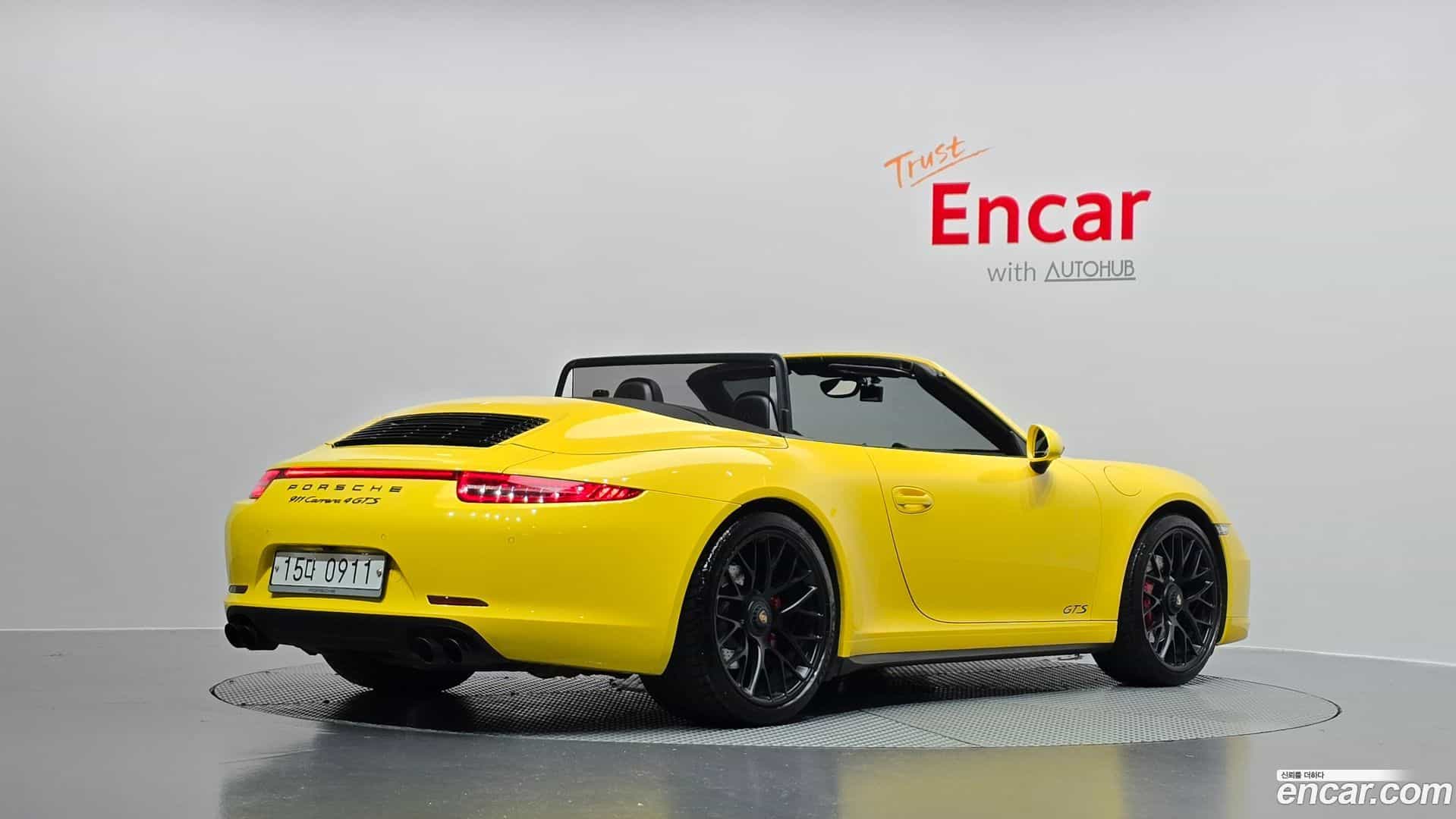911 Porsche 2015.8-OUTER-002