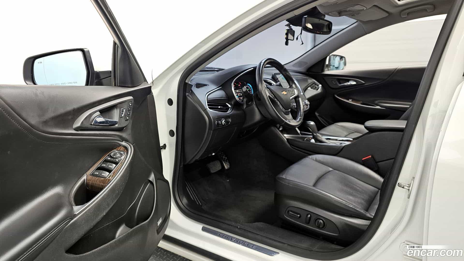 Malibu Chevrolet 2016.6-OPTION-016
