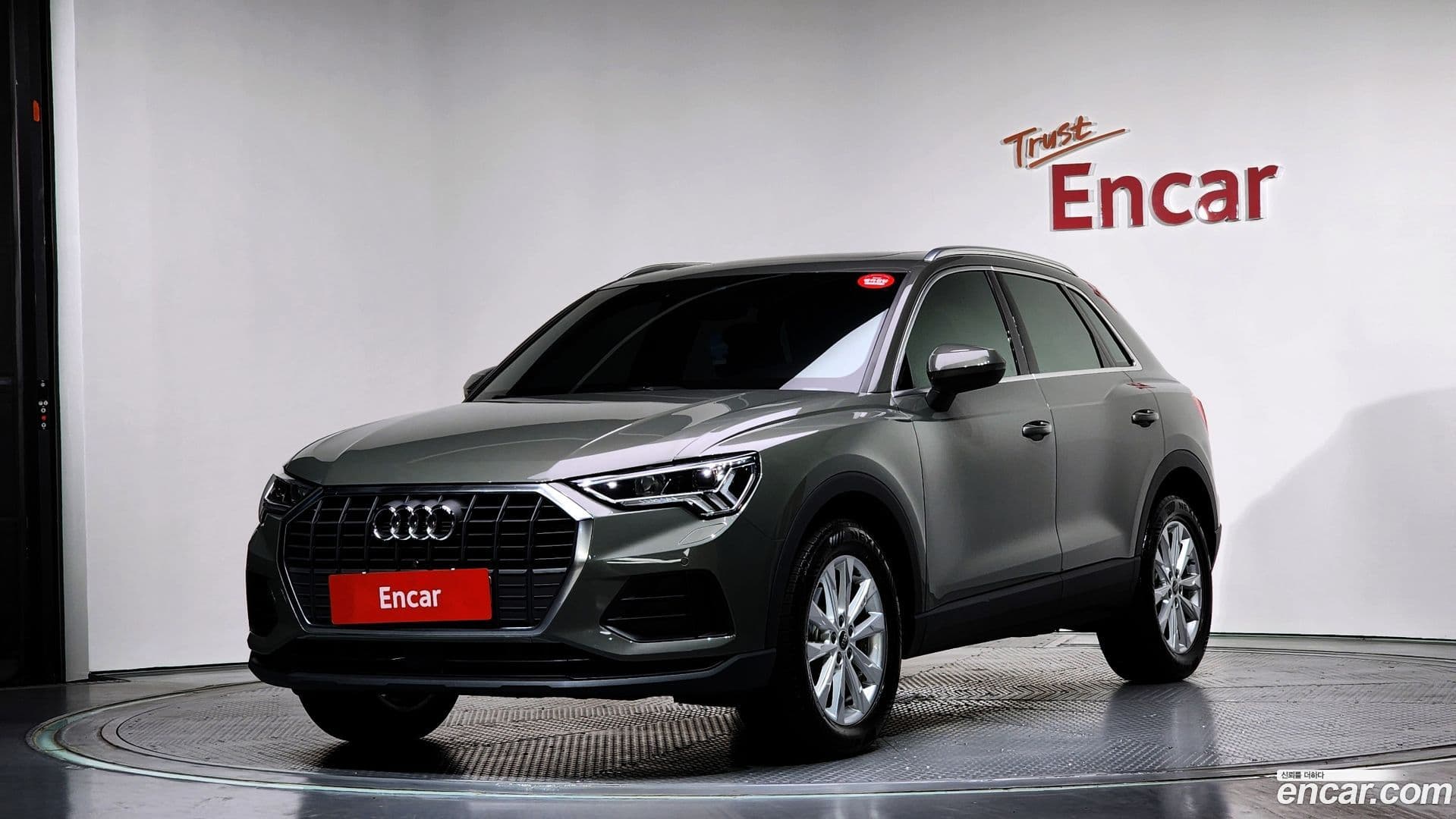 Main__Slider__Photo:Q3 Audi 2023.4-0
