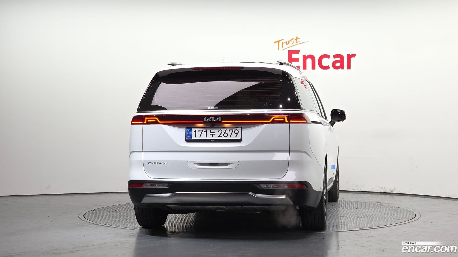 Main__Slider__Photo:Canival Kia 2022.11-3