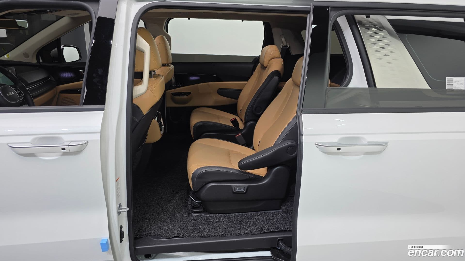Main__Slider__Photo:Canival Kia 2022.11-10