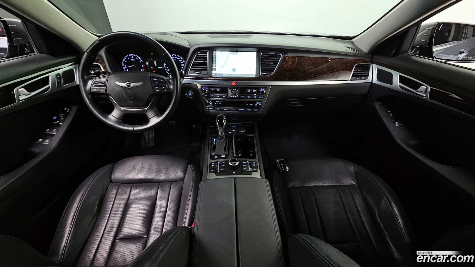 Genesis Hyundai 2015.0-INNER-007