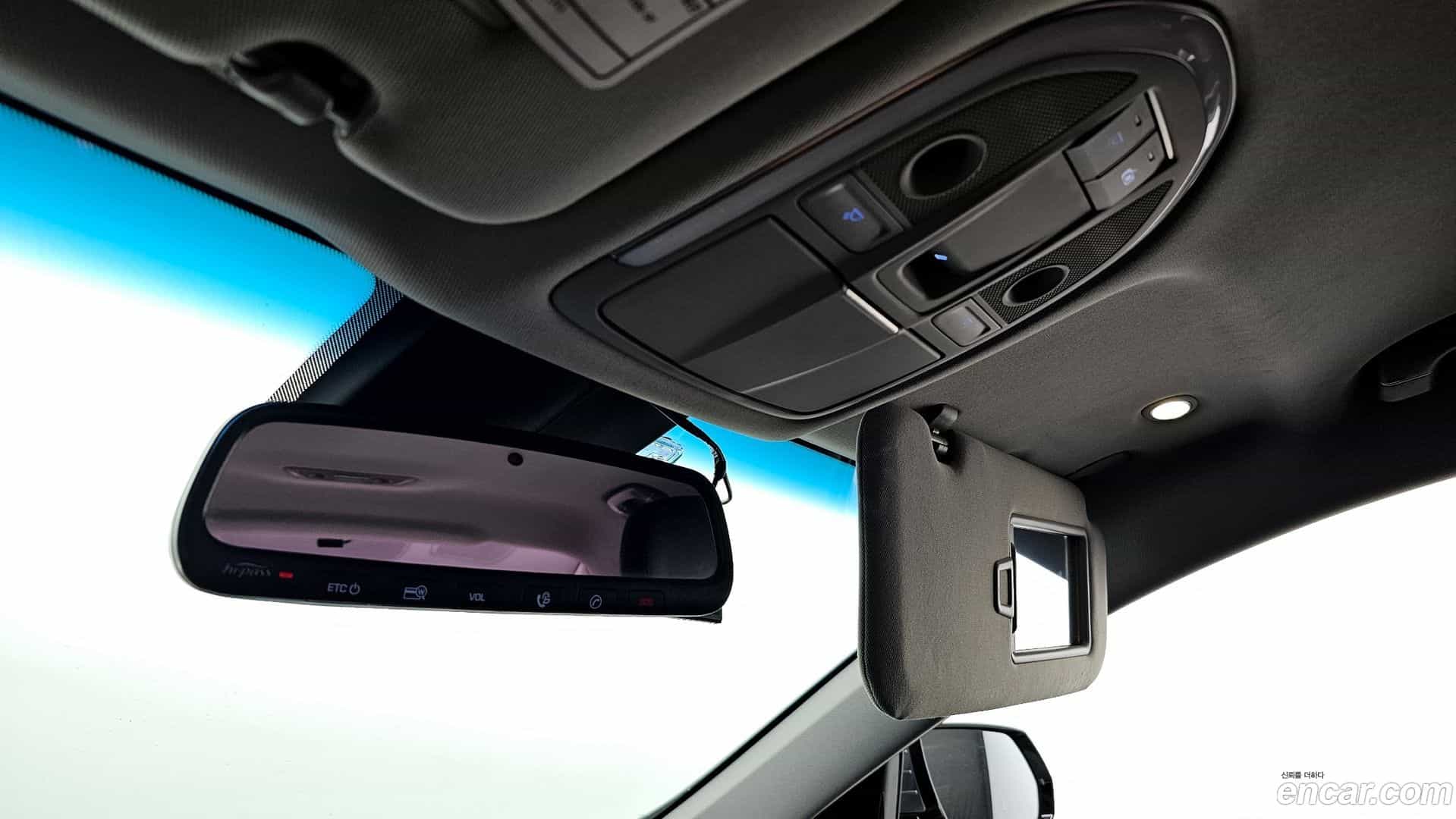 Genesis Hyundai 2015.0-OPTION-023