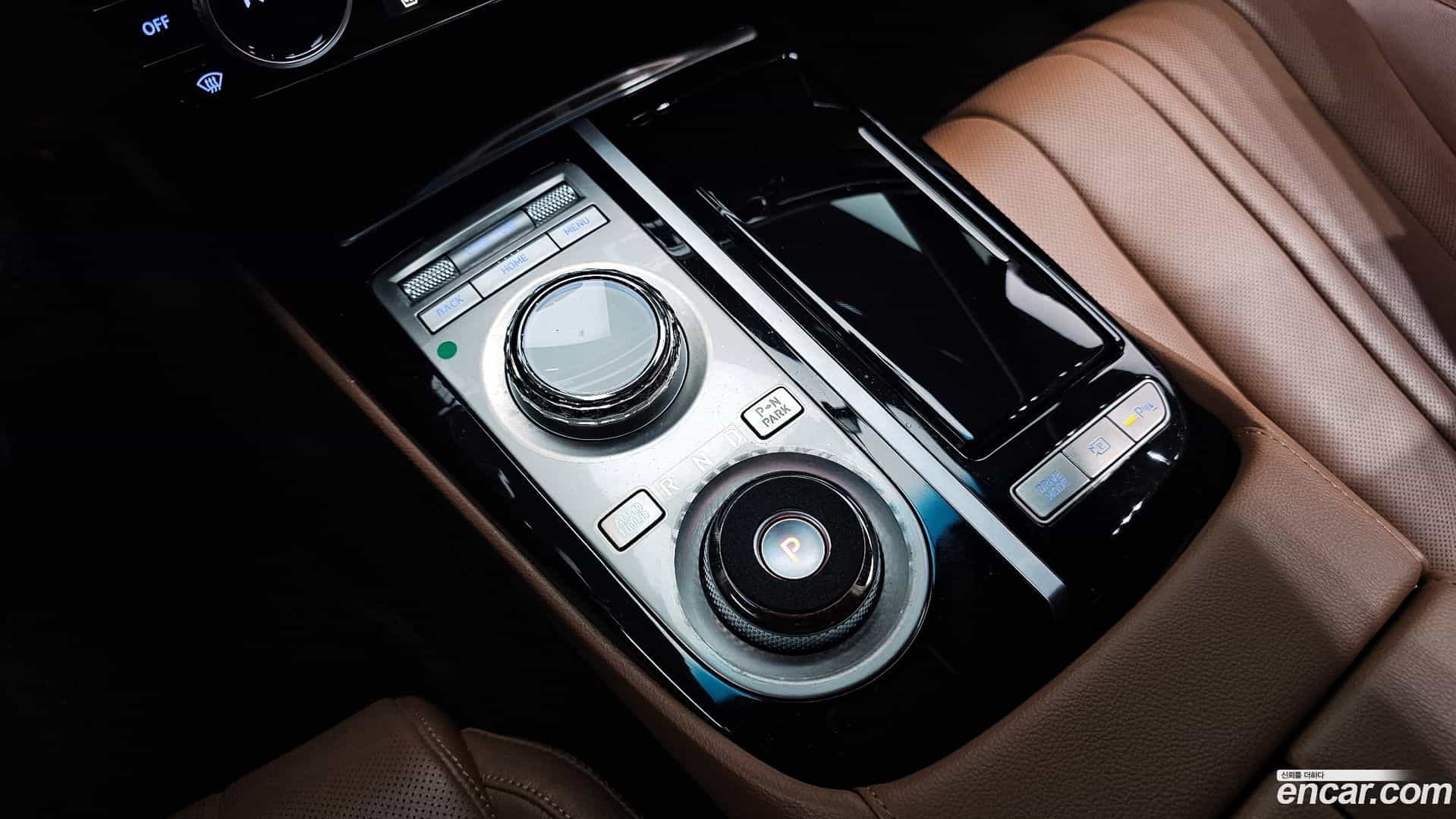 G80 Genesis 2022.11-INNER-009