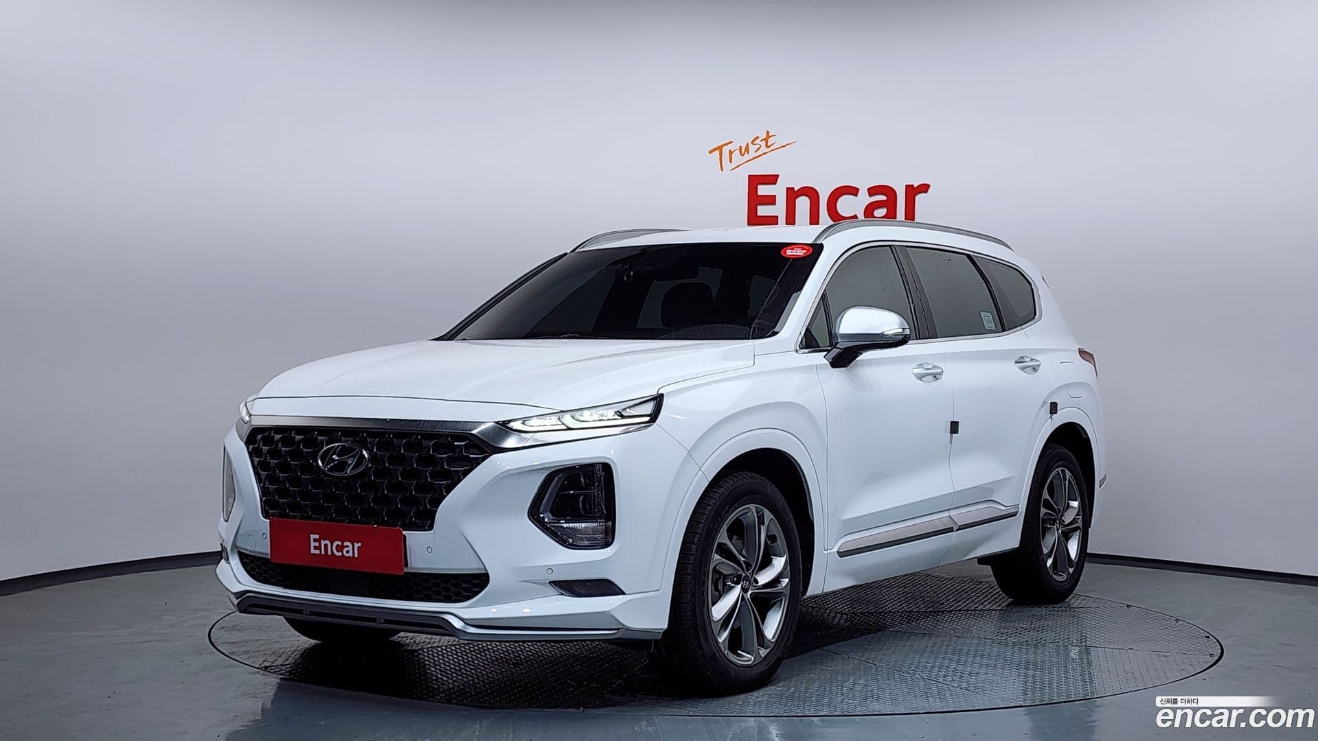 Main__Slider__Photo:Santafe Hyundai 2018.10-0