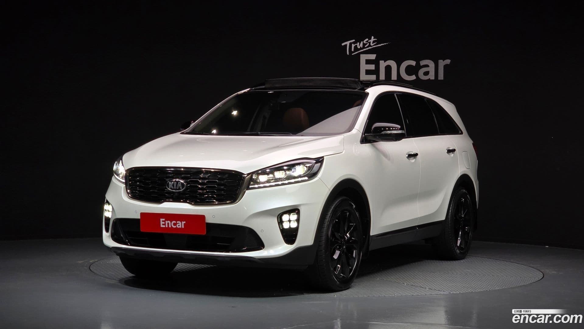 Main__Slider__Photo:Sorento Kia 2018.5-0