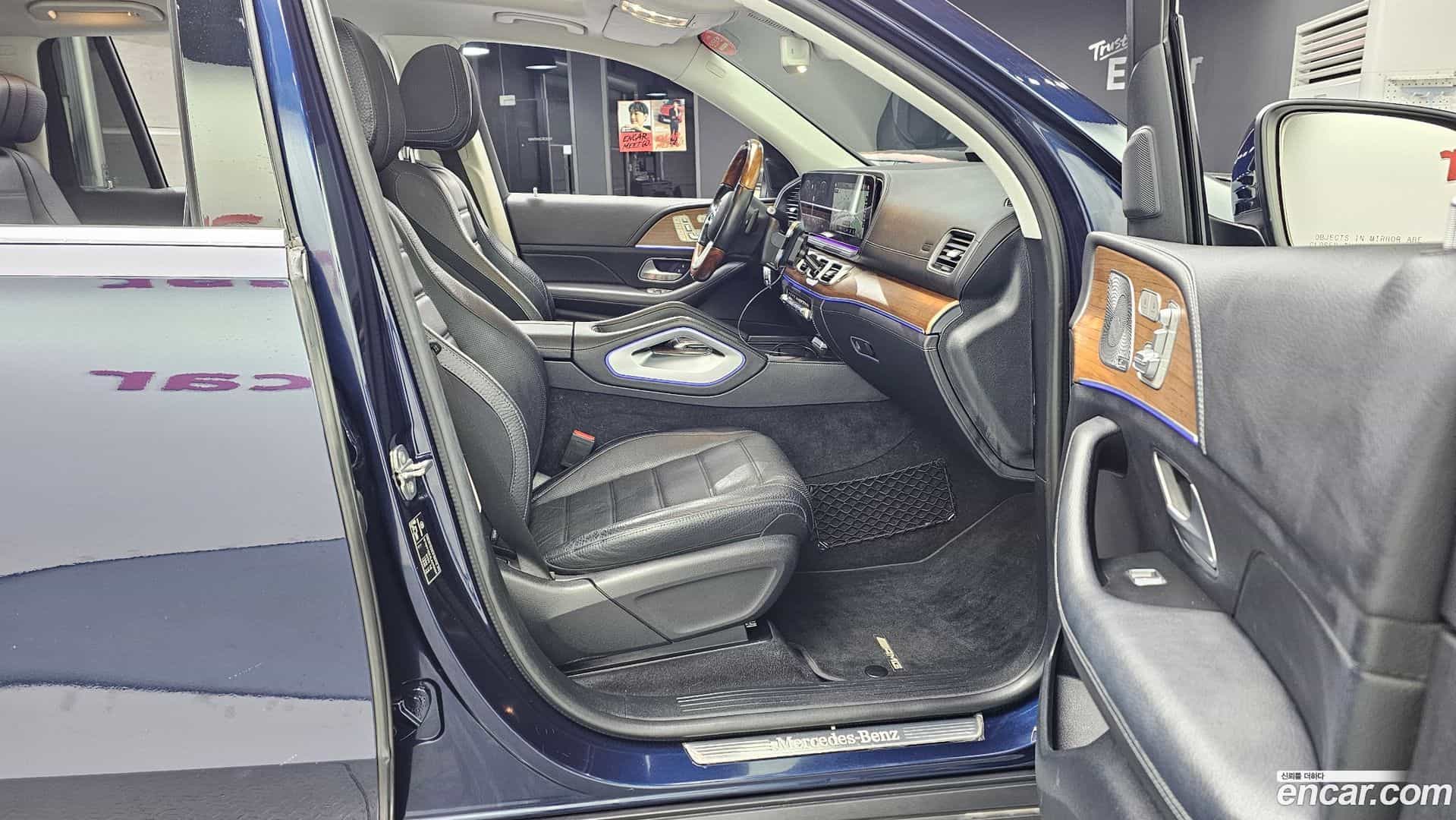 GLS-Class Mercedes-Benz 2020.11-OPTION-015