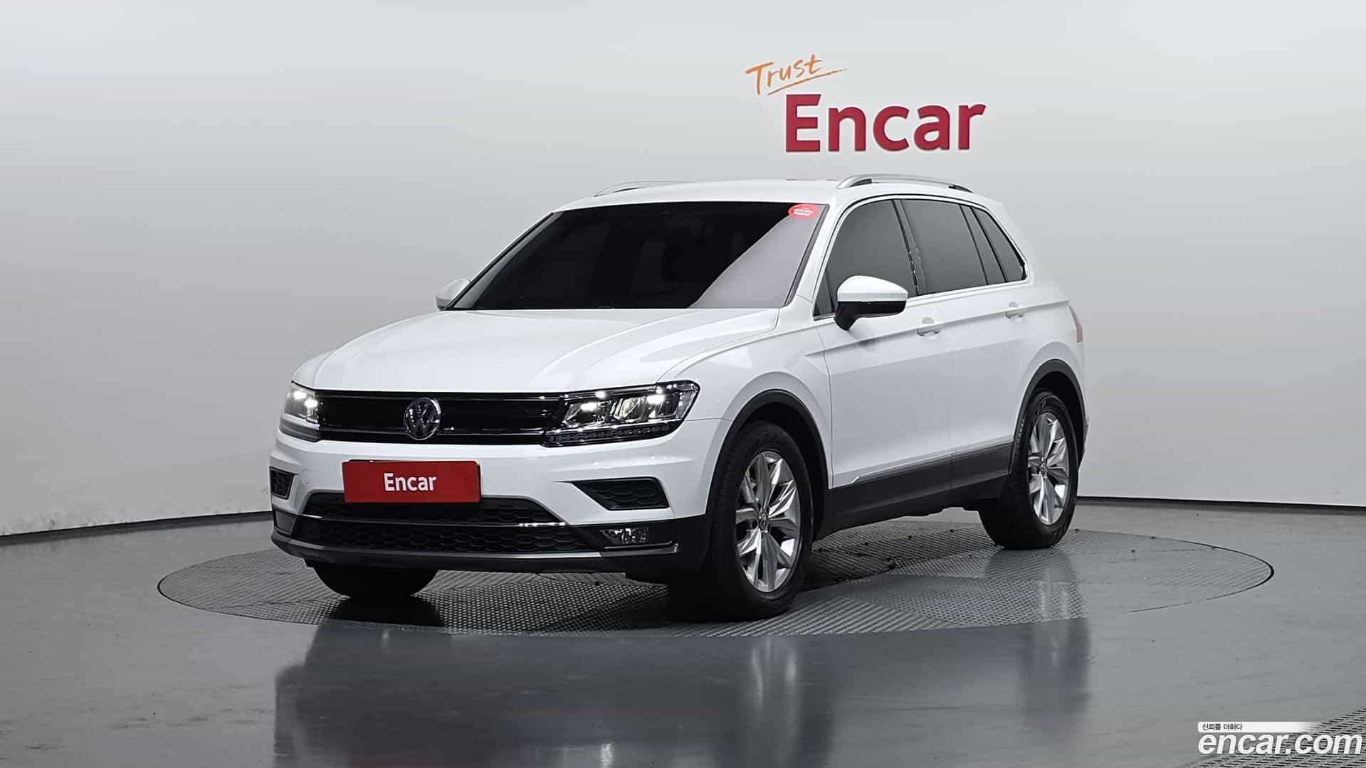 Tiguan Volkswagen 2020.9-OUTER-001