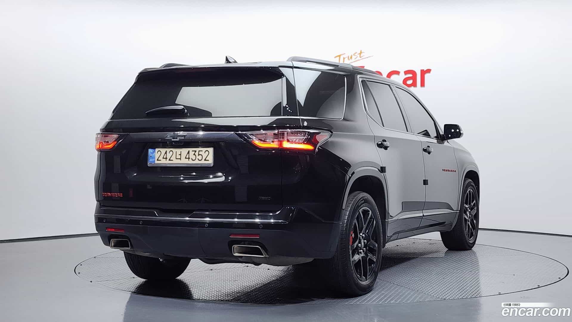 Traverse Chevrolet 2021.9-OUTER-002