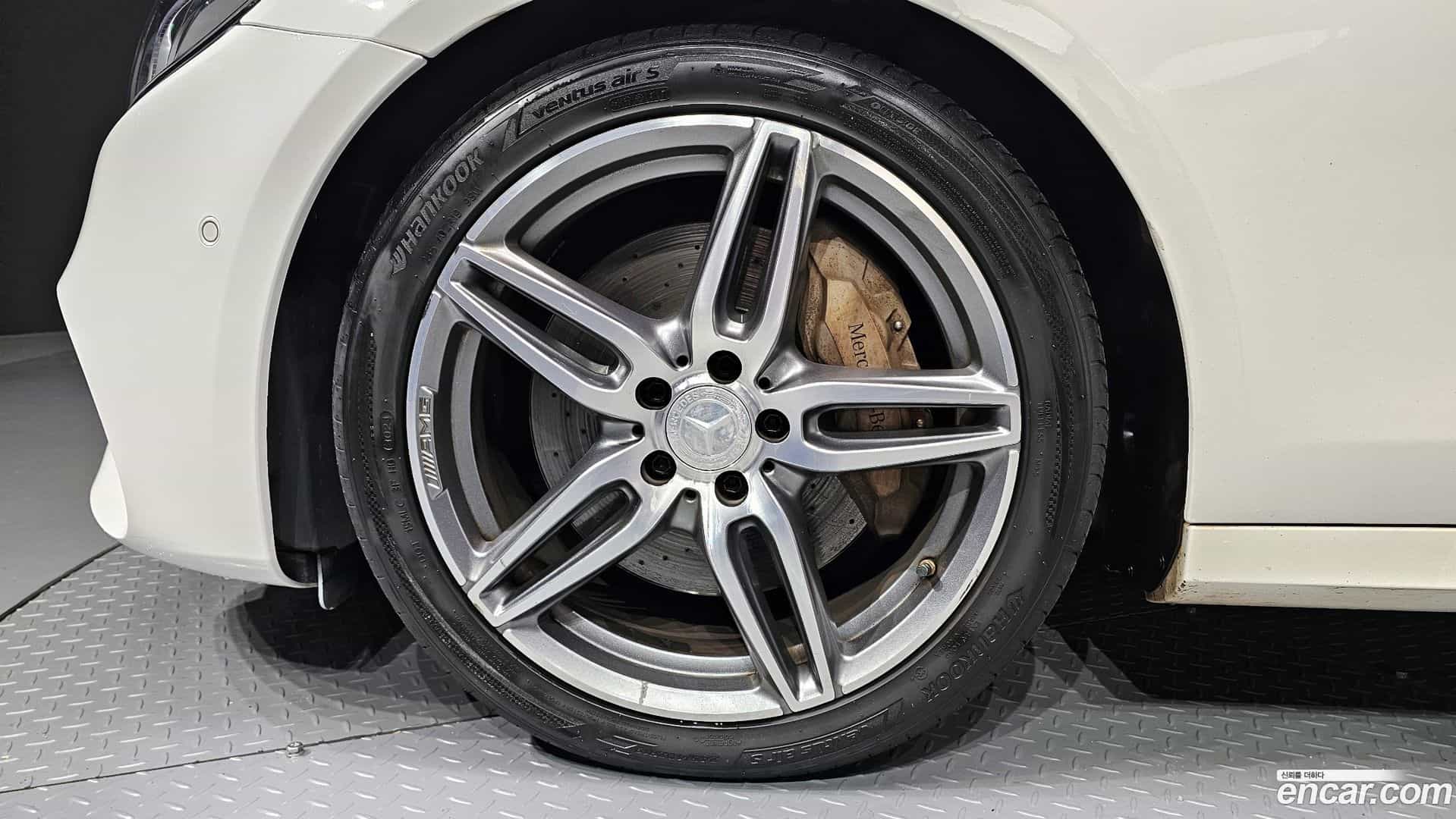 E-Class Mercedes-Benz 2018.9-OUTER-005