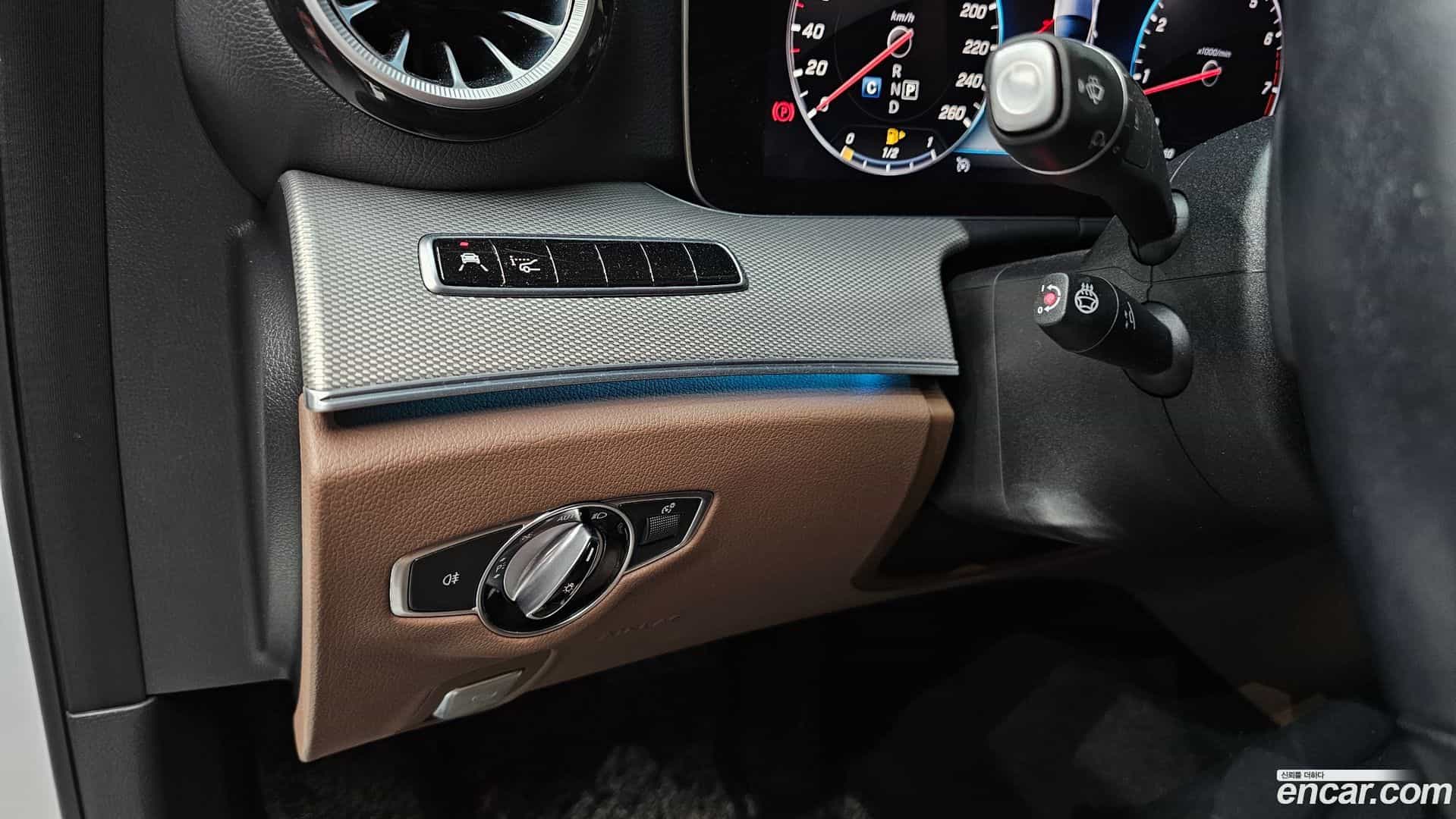 E-Class Mercedes-Benz 2018.9-OPTION-019