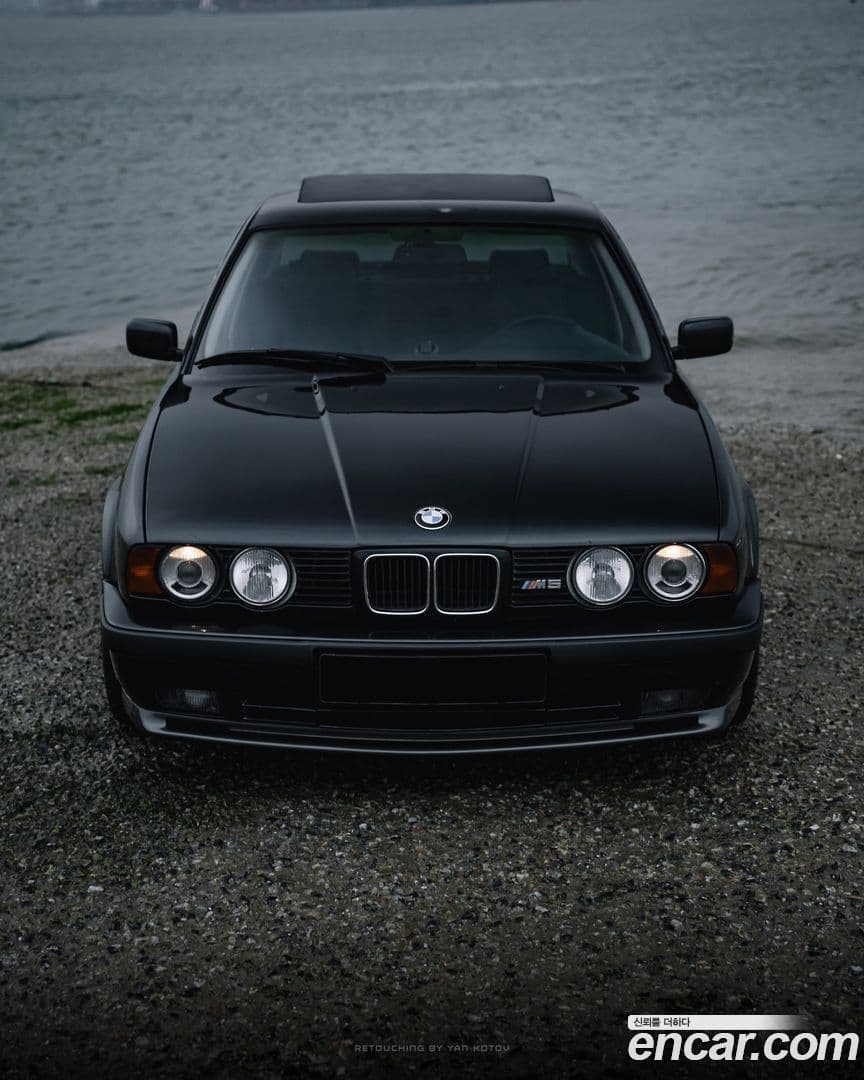Main__Slider__Photo:M5 BMW 1989.11-0