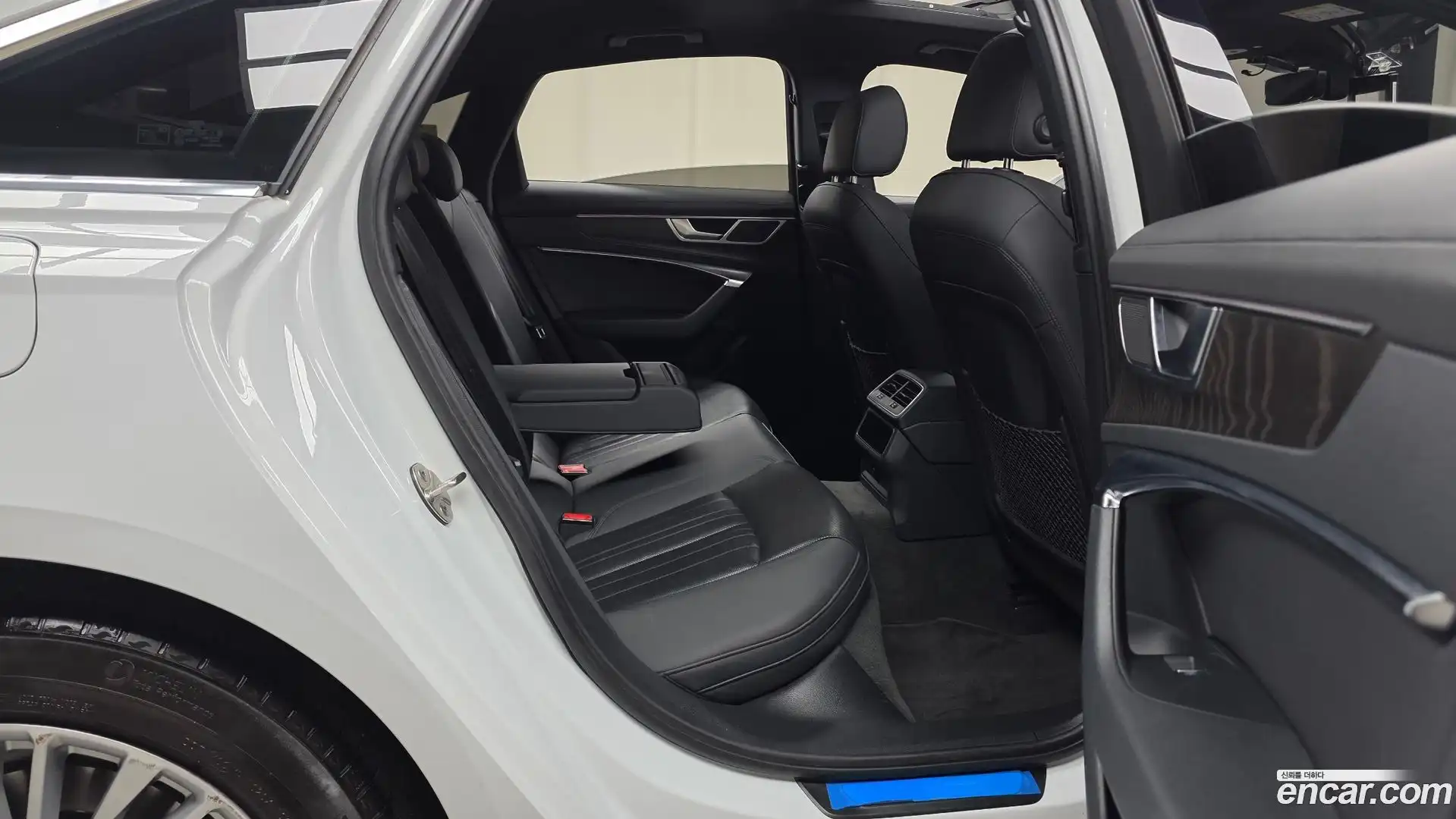 A6 Audi 2021.11-OPTION-016