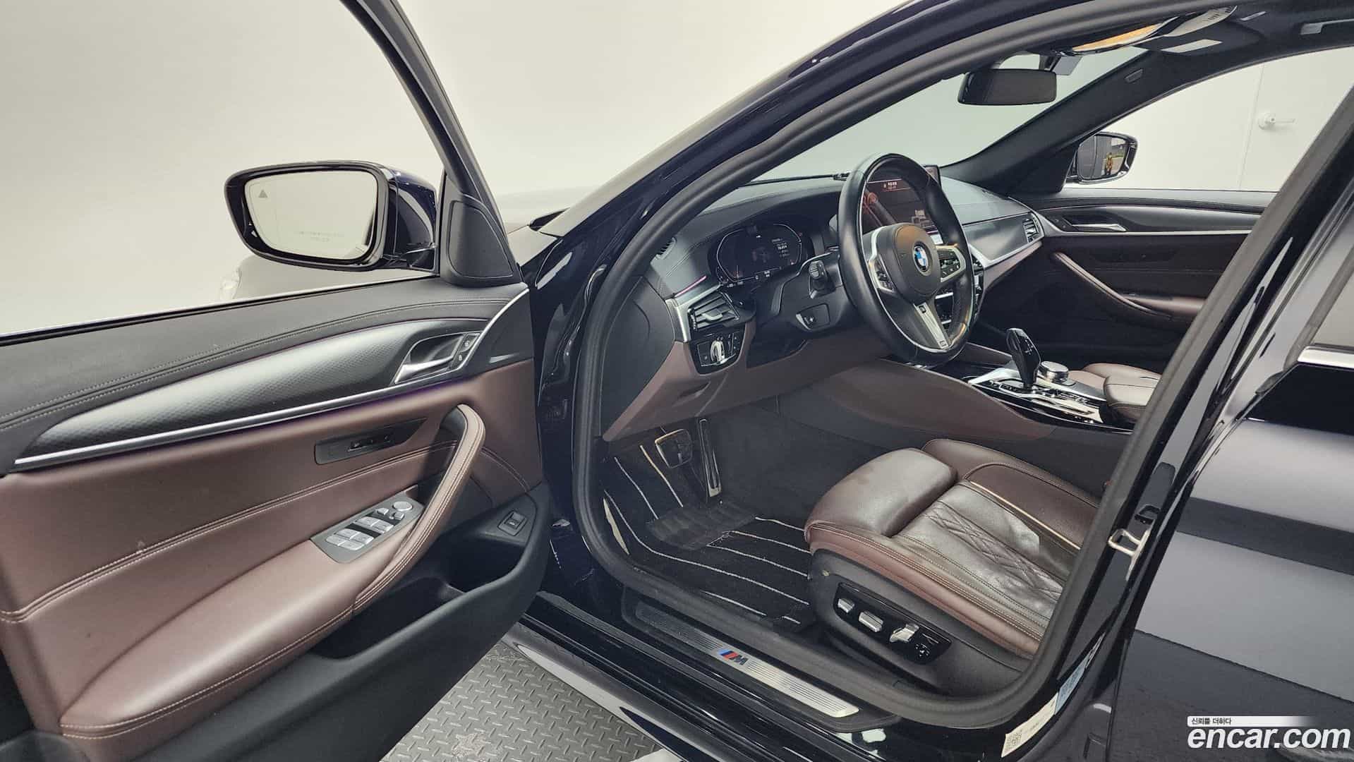 5-Series BMW 2022.11-INNER-010