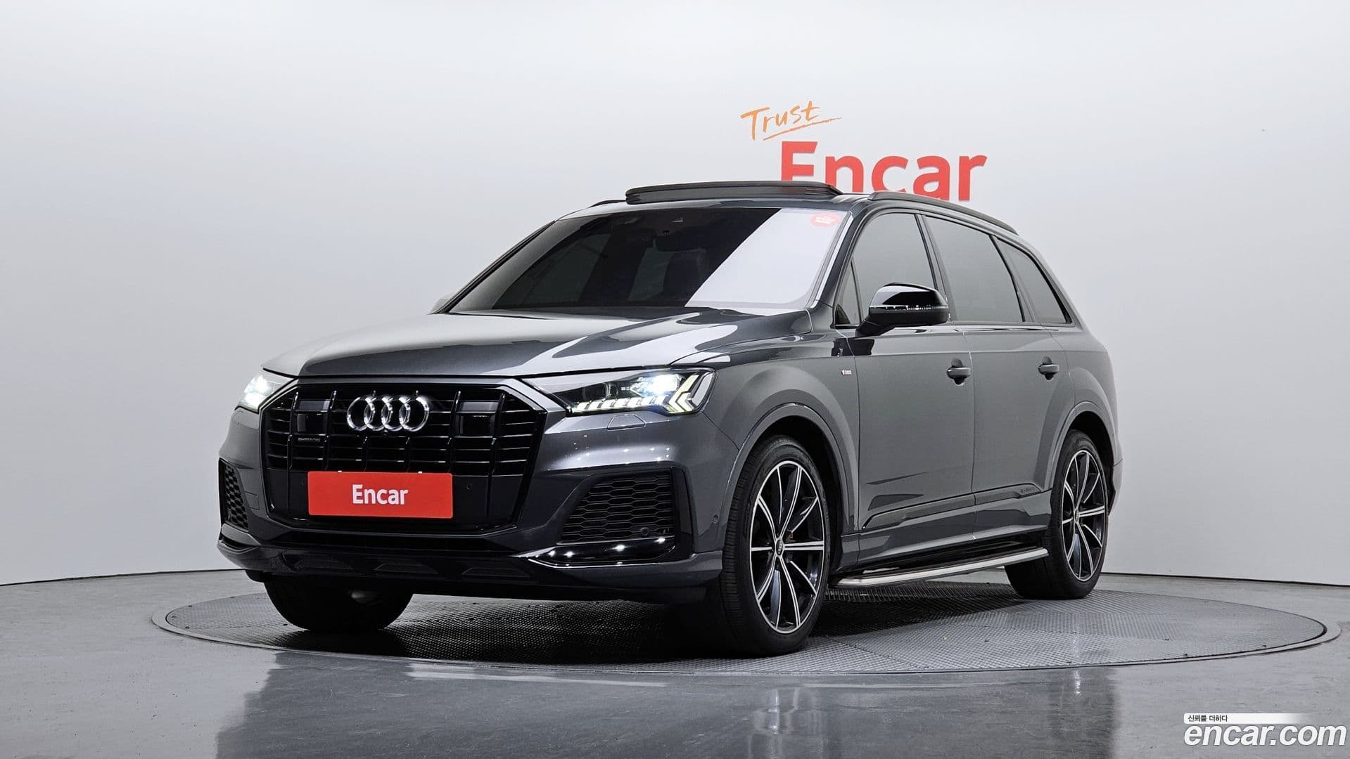 Main__Slider__Photo:Q7 Audi 2021.9-0