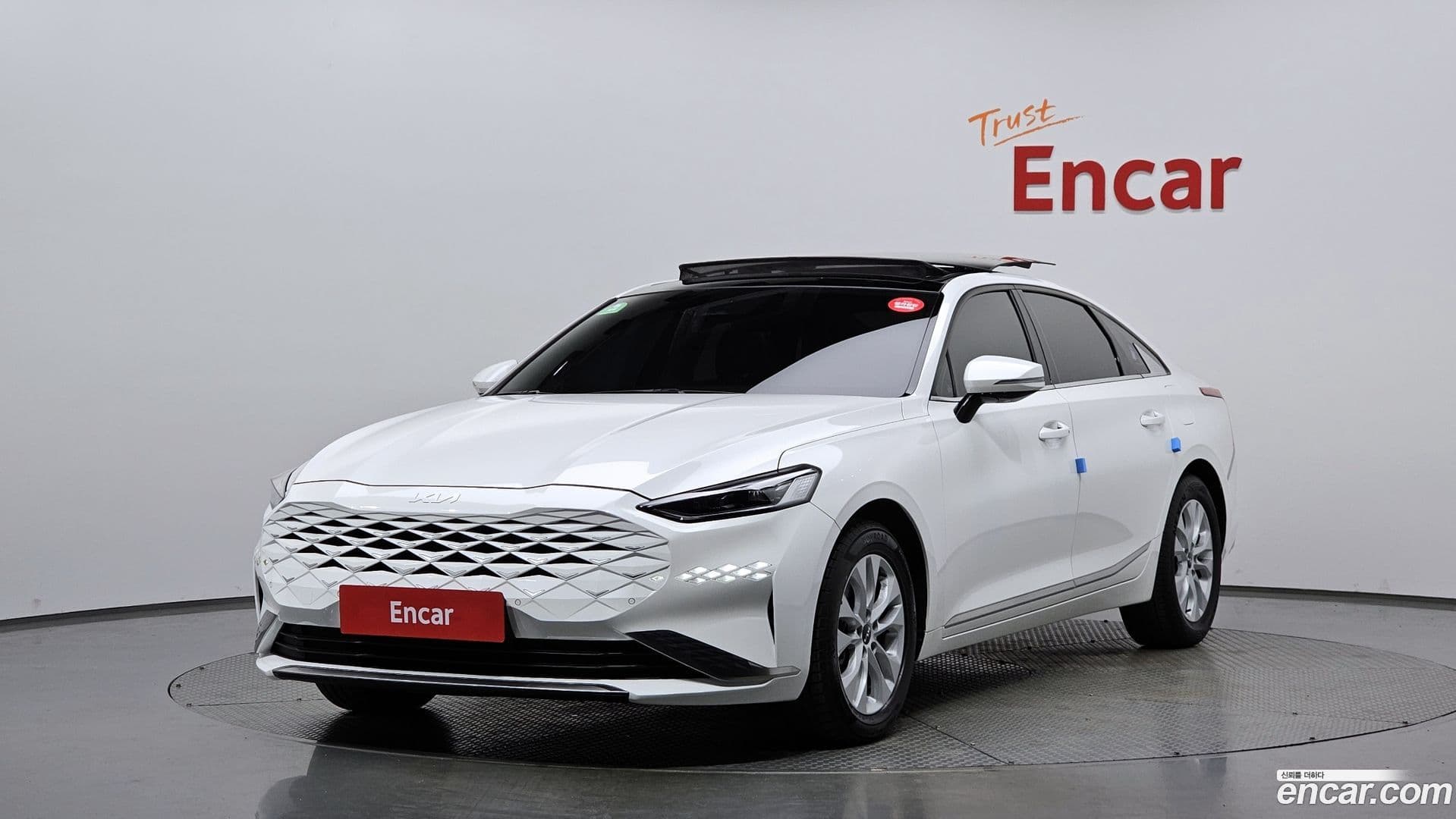 Main__Slider__Photo:K8 Kia 2021.11-0