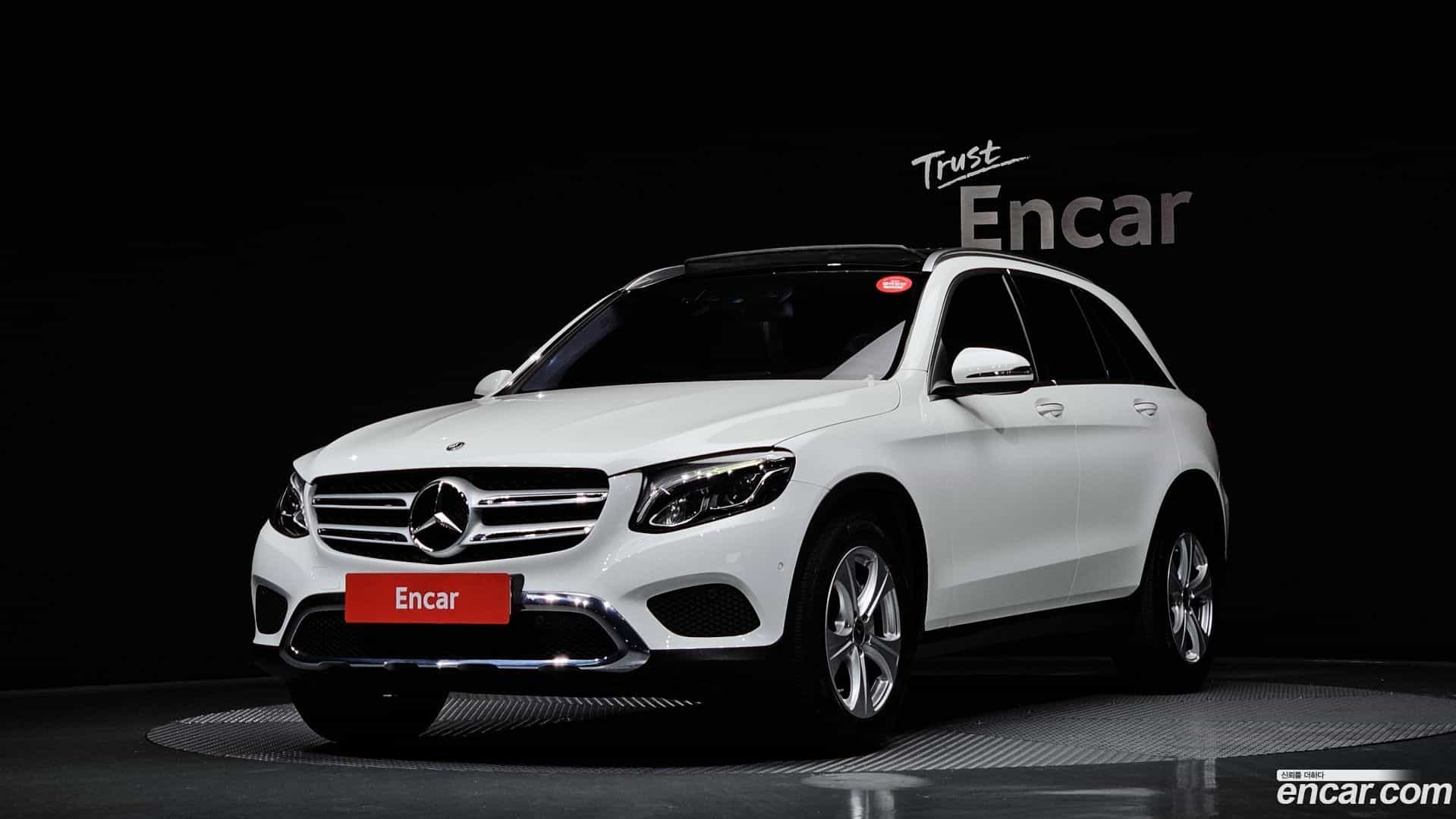 GLC-Class Mercedes-Benz 2018.2-OUTER-001
