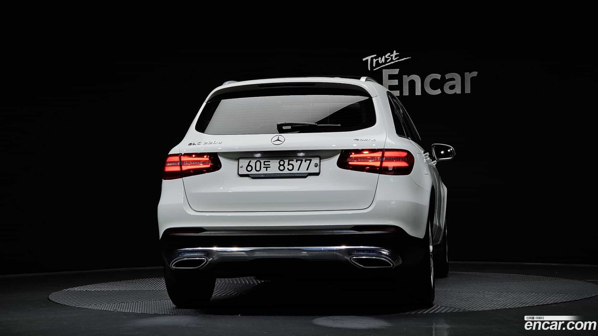 GLC-Class Mercedes-Benz 2018.2-OUTER-004