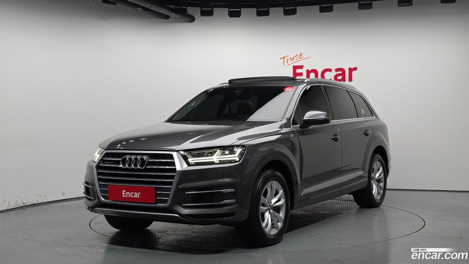 Main__Slider__Photo:Q7 Audi 2019.8-0