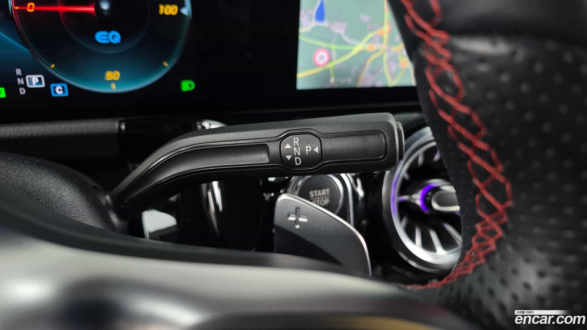 EQA Mercedes-Benz 2024.1-INNER-009