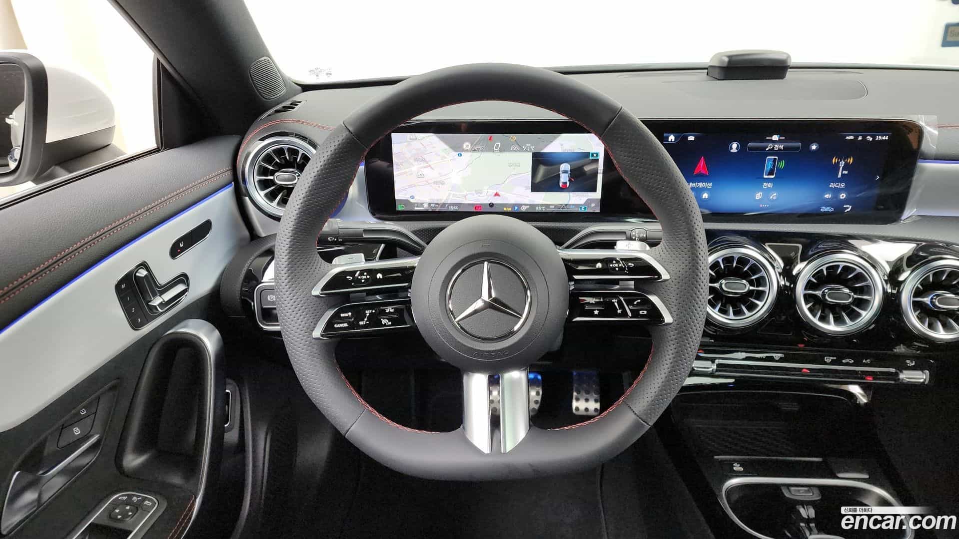 CLA-Class Mercedes-Benz 2025.4-OPTION-017